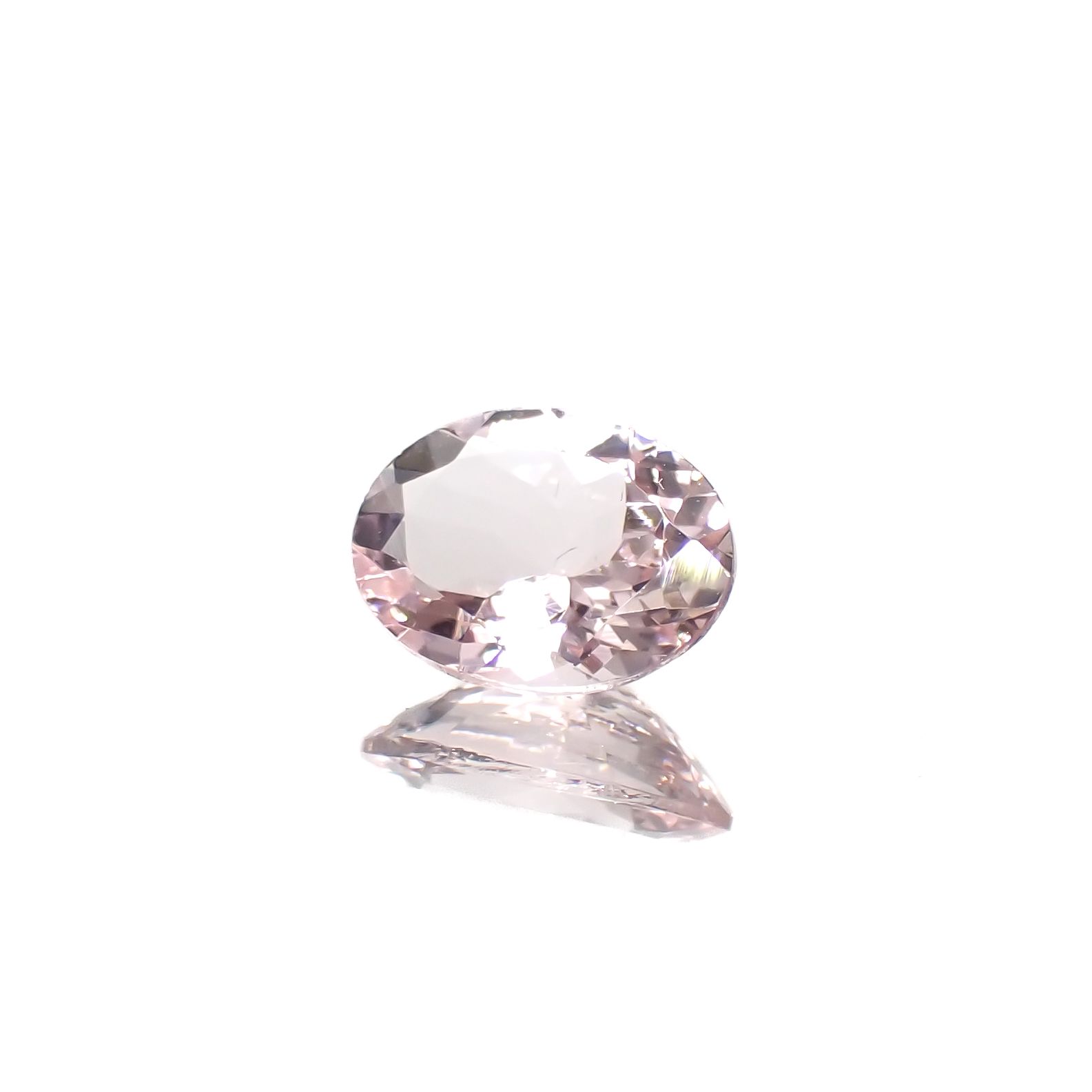 モルガナイト ブラジル産 0.88ct[230421788]7.8x5.9mm前後
