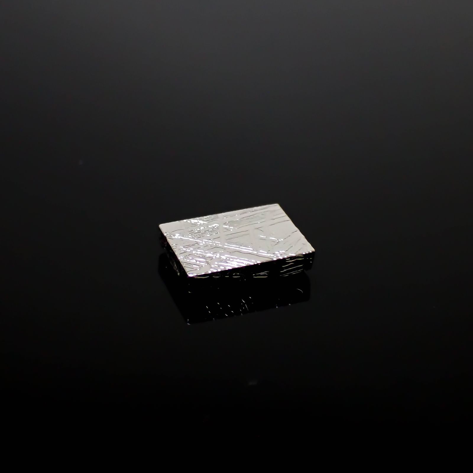 ムオニナルスタ隕石 発見地:スウェーデン 9.18ct[240125781]11.6x8.5mm前後