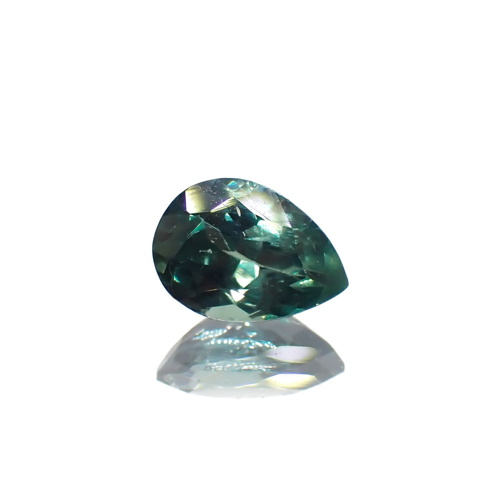 アレキサンドライト(宝石名アレキサンドライト)インド産 0.52ct 識別済