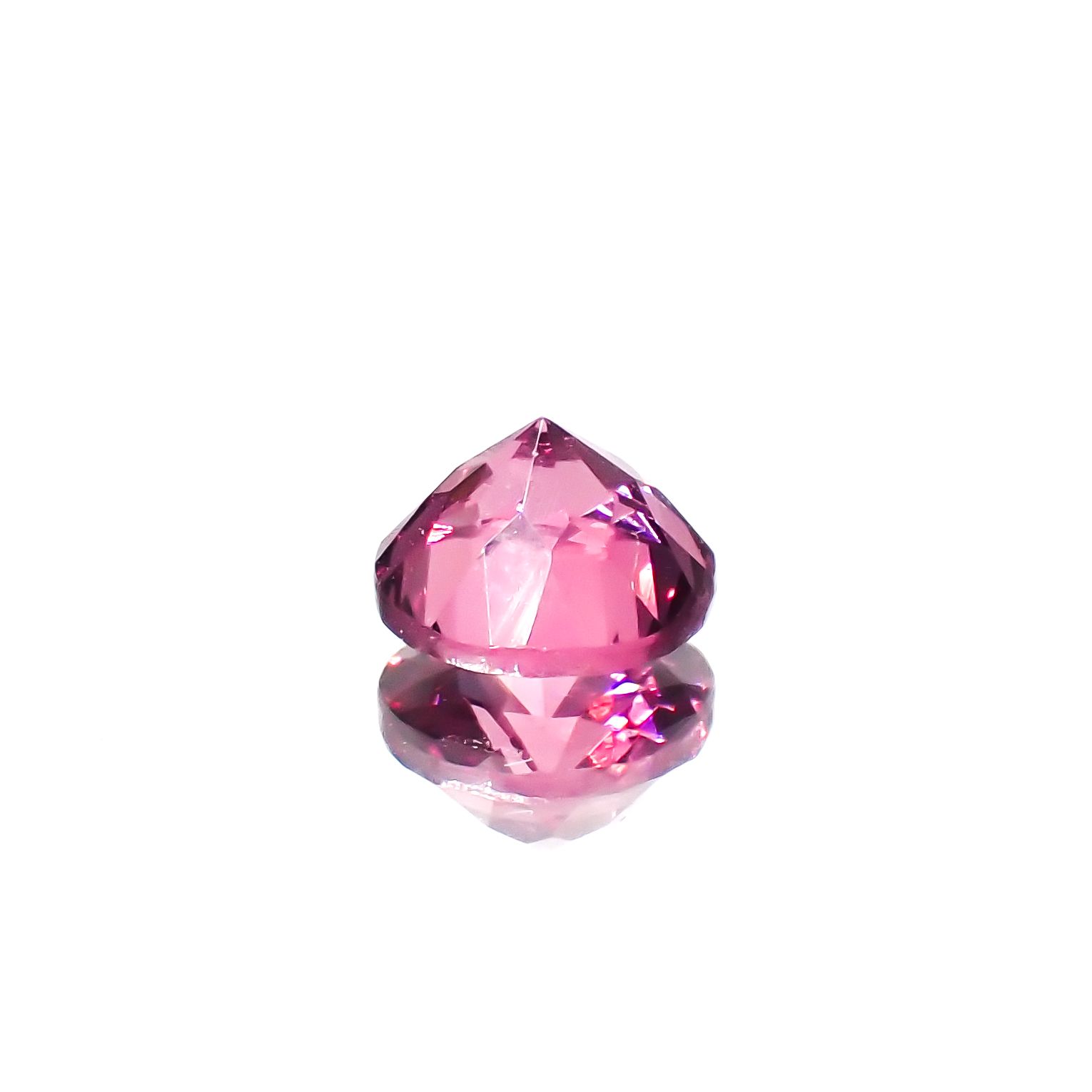 カラーシフトマラヤガーネット タンザニア産 1.01ct[231124337]5.9x5.9mm前後