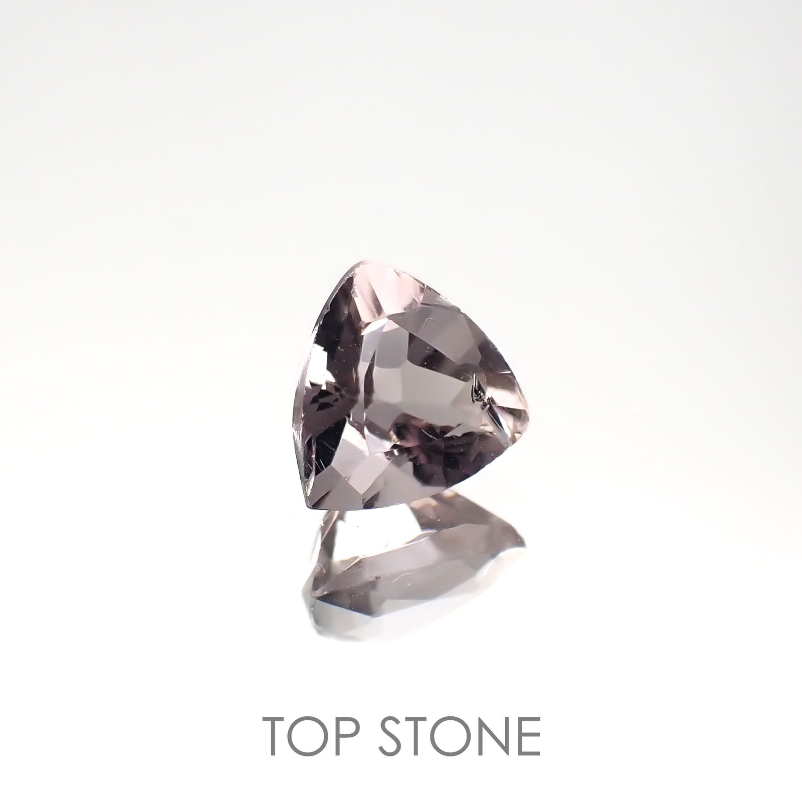 フローライト フルオレッセンス イギリス・ロジャリー鉱山産 1.38ct[220716928]7.1x6.9mm前後