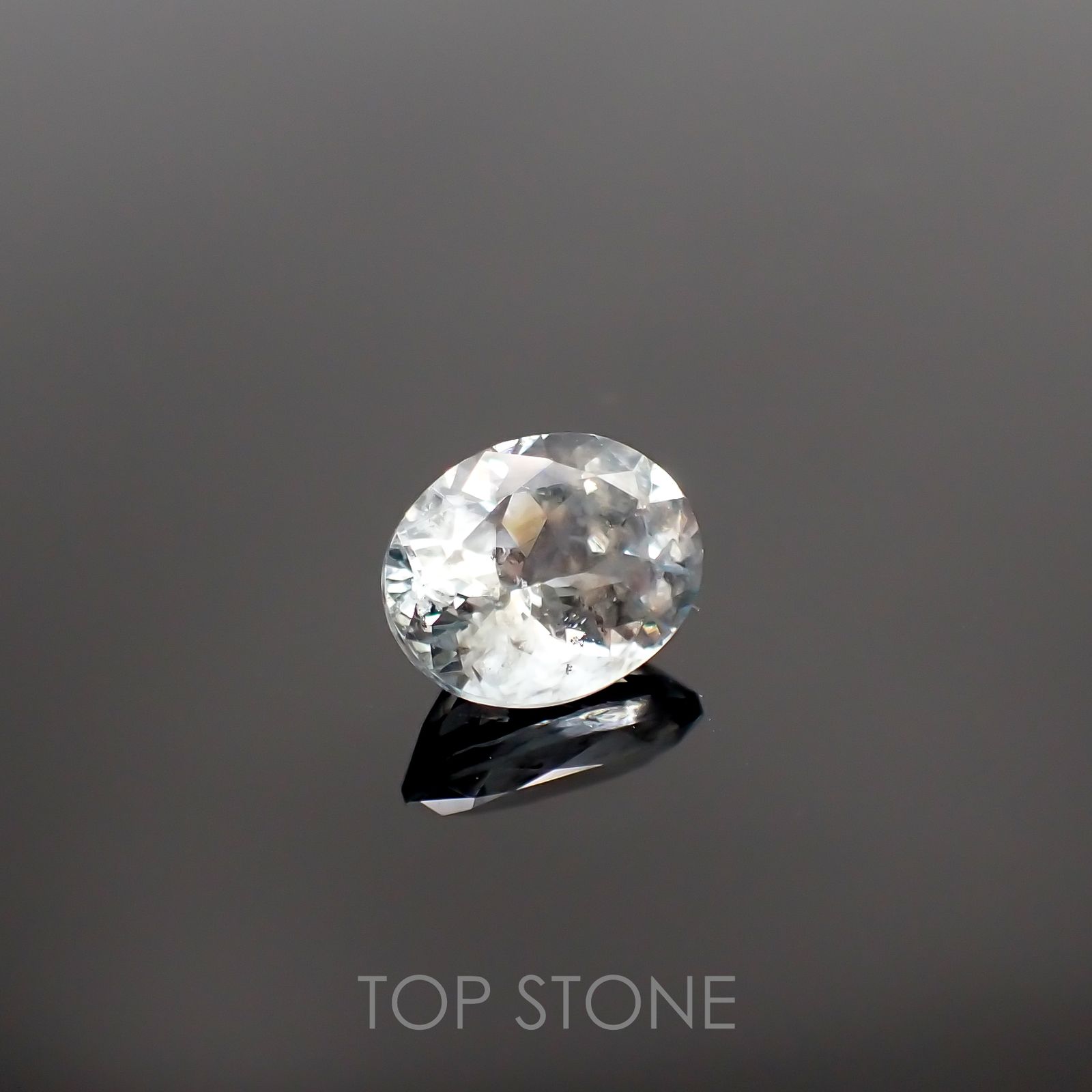アベンチュリンアクアマリン(宝石名アクアマリン) ナイジェリア産 2.57ct 識別済[210712990]10×7.9mm前後