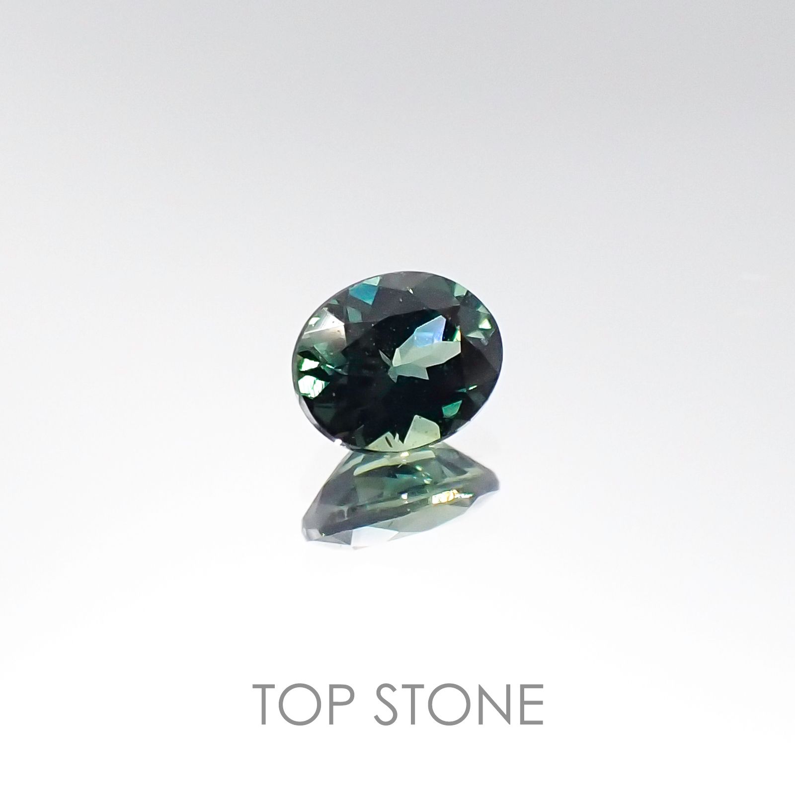 ゴールドシーンサファイア ケニア産 ルース 0.36ct[20021974]4.6×3.8mm前後