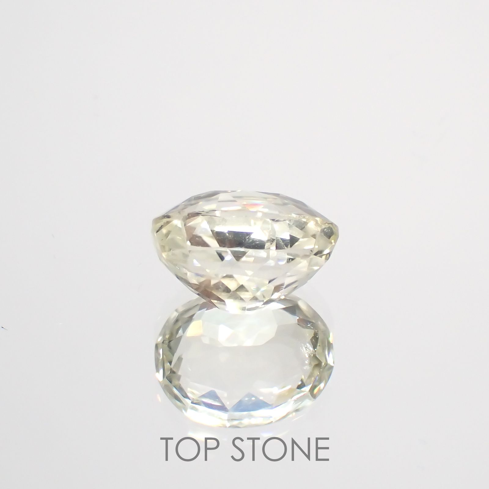 スポジュミン(宝石名スポジュミン)アフガニスタン産 4.47ct 識別済[211113707]10.8x8.4mm前後