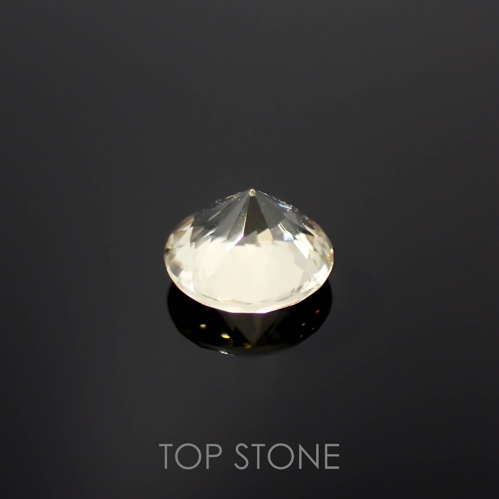 イエロースキャポライト(宝石名イエロー・スキャポライト)タンザニア産 0.43ct 識別済[221219401]5x5mm前後
