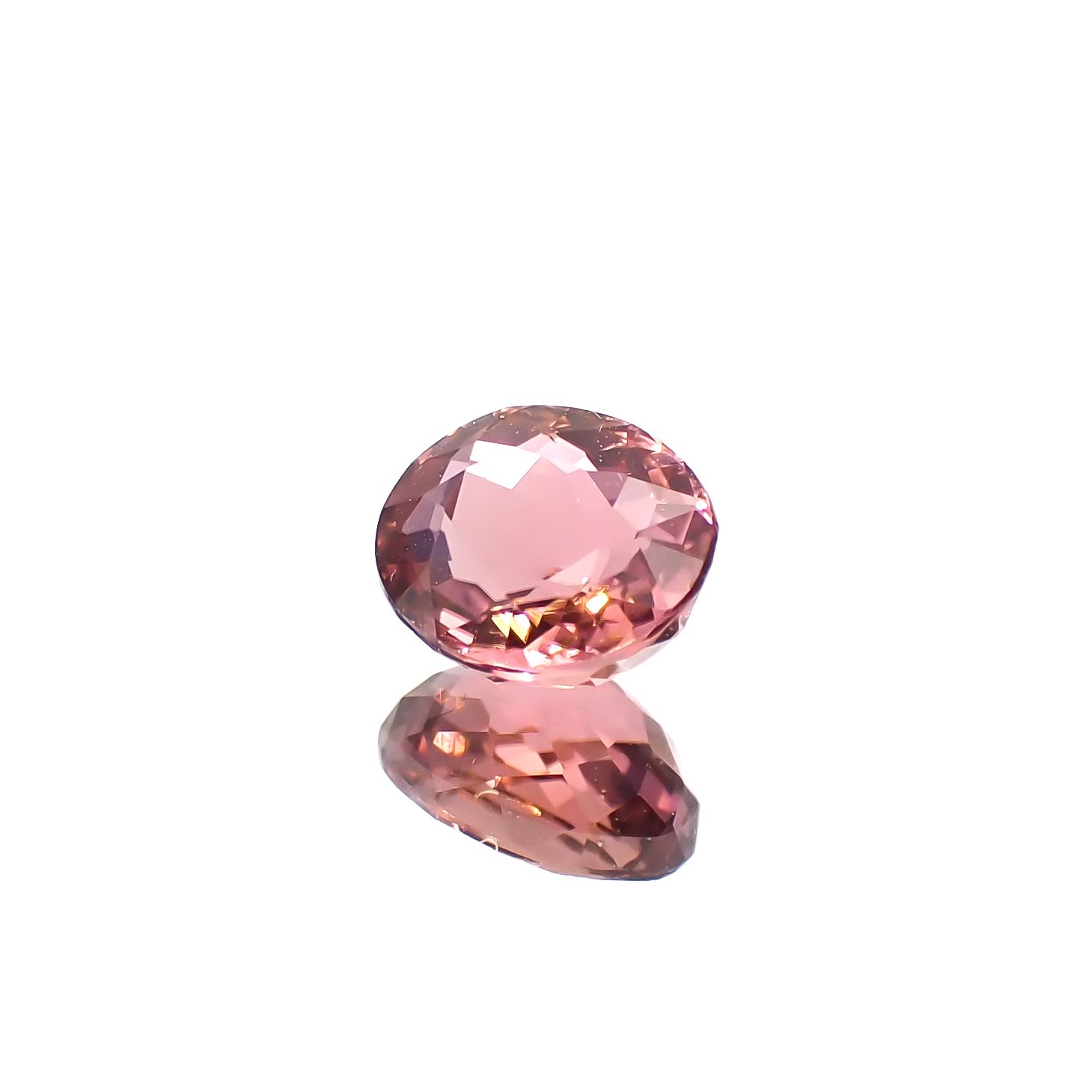 ローズピンクトルマリン(宝石名ピンク・トルマリン)ブラジル/アフリカ産 0.98ct 識別済[240929138]6.7x5.8mm前後