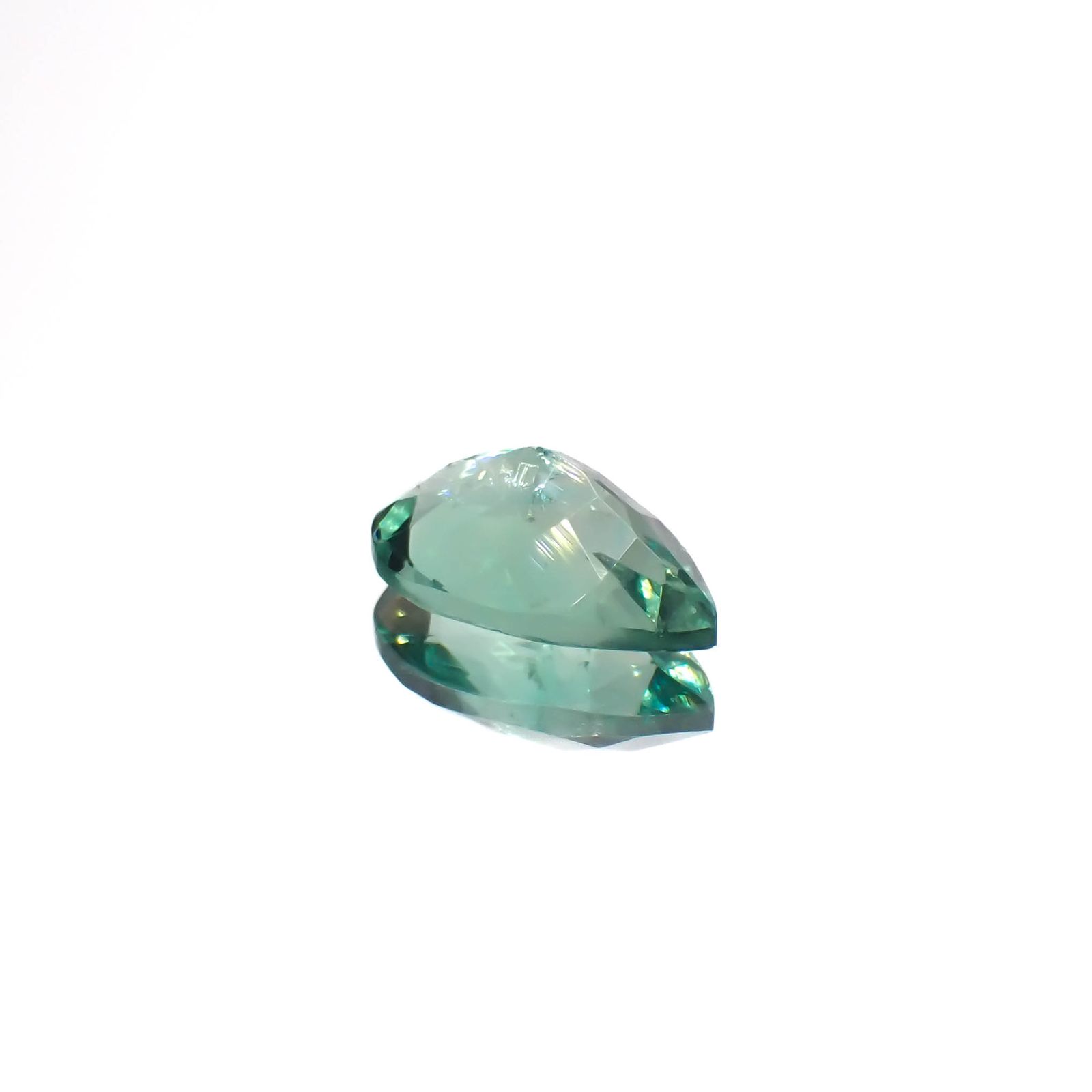 フローライト フルオレッセンス イギリス・ロジャリー鉱山産 2.92ct[230522142]12.1x7.9mm前後