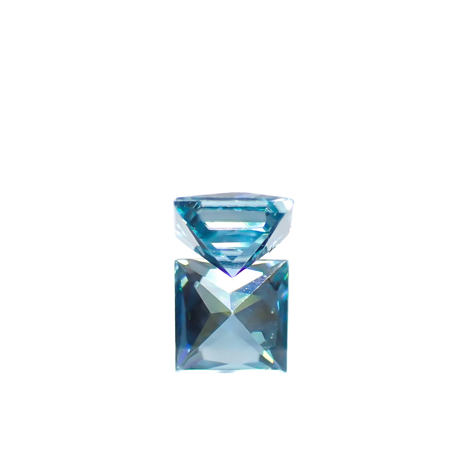 ◇プリンセスカット◇ブルージルコン カンボジア産 0.45ct[240728502]3.9x3.9mm前後