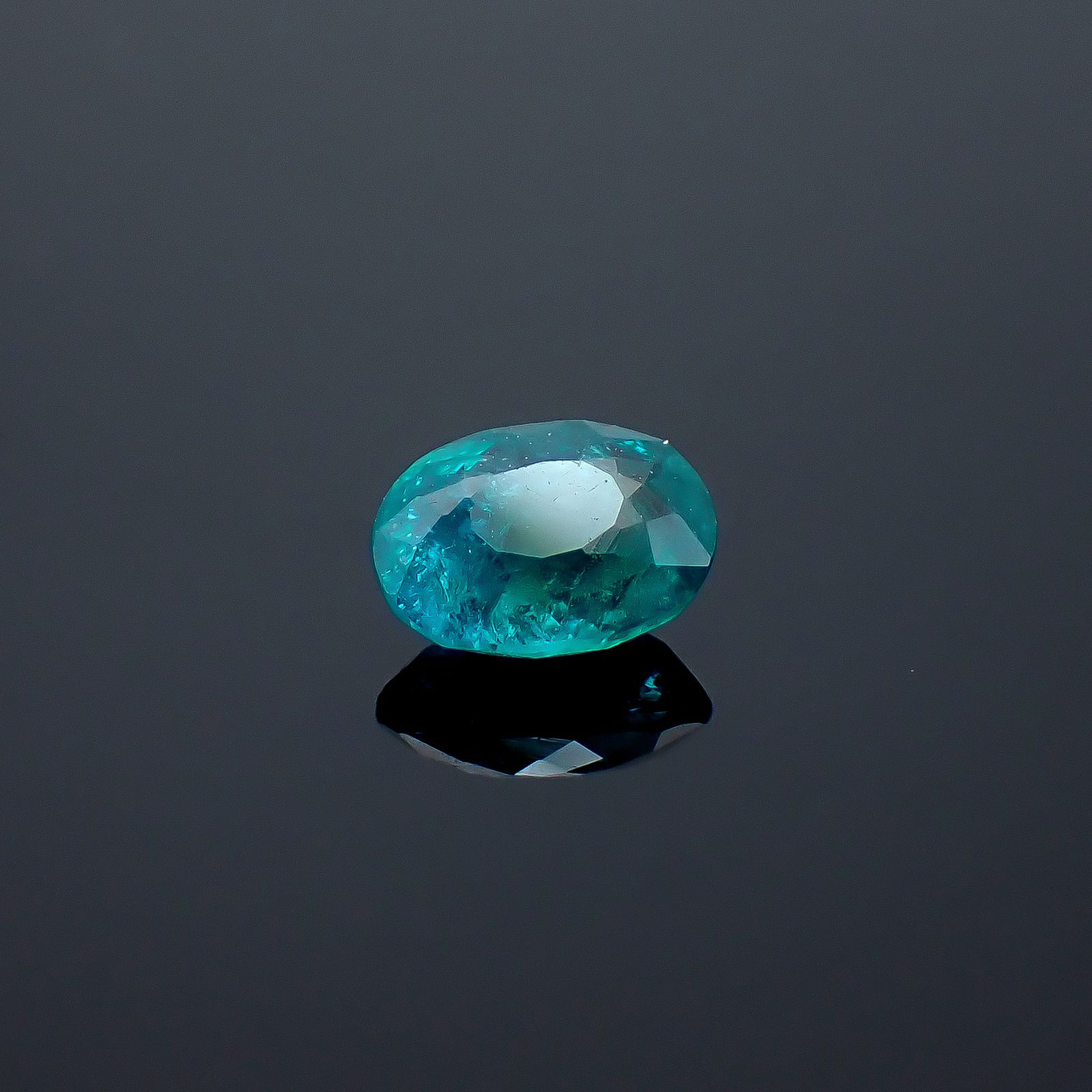 パライバトルマリン(宝石名トルマリン/別名パライバ・トルマリン)エチオピア産 GIA鑑付 0.54ct / 5.76x4.46mm前後 [260933197]