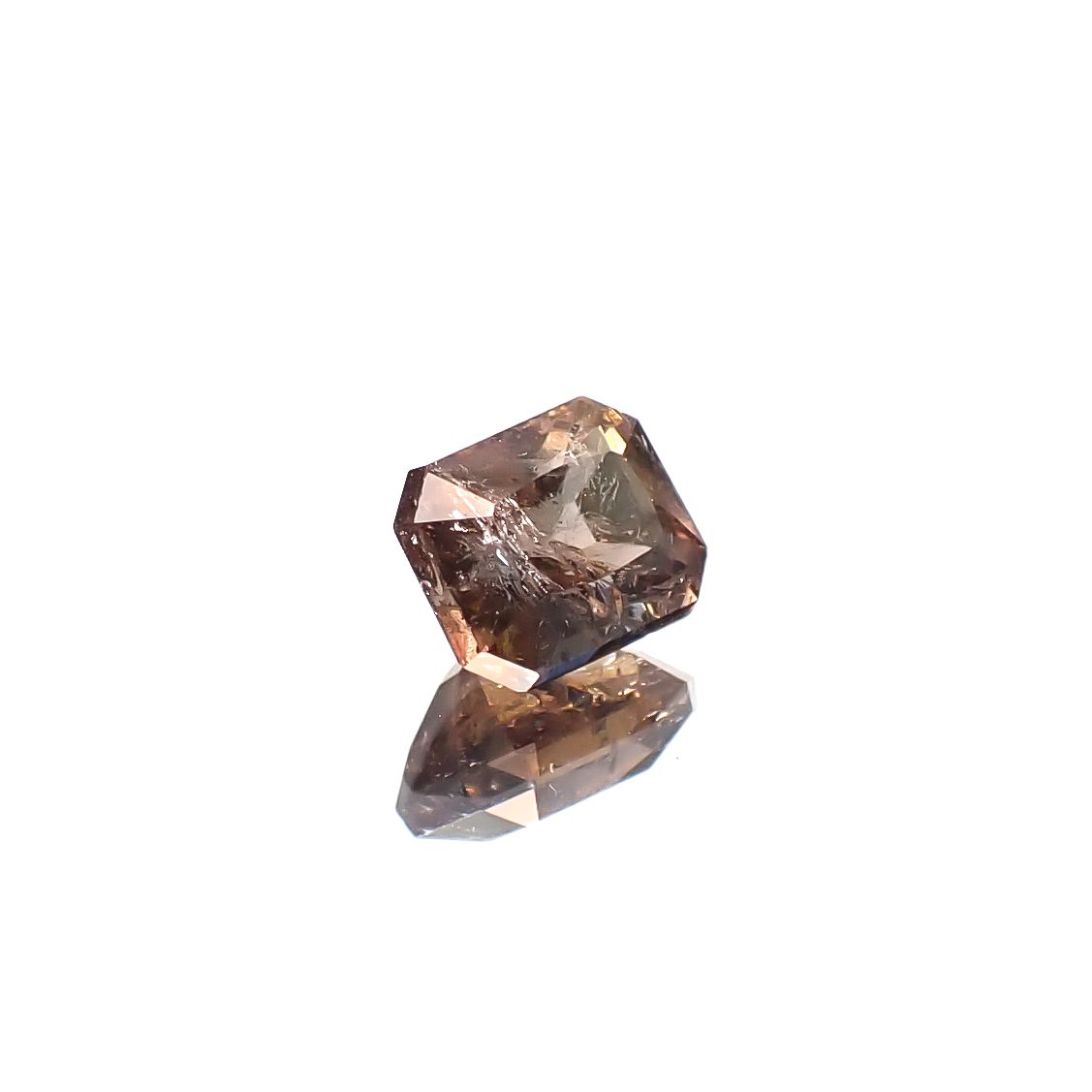 ブルーティントアキシナイト パキスタン産 0.70ct [241229593]5.5x4.4mm前後