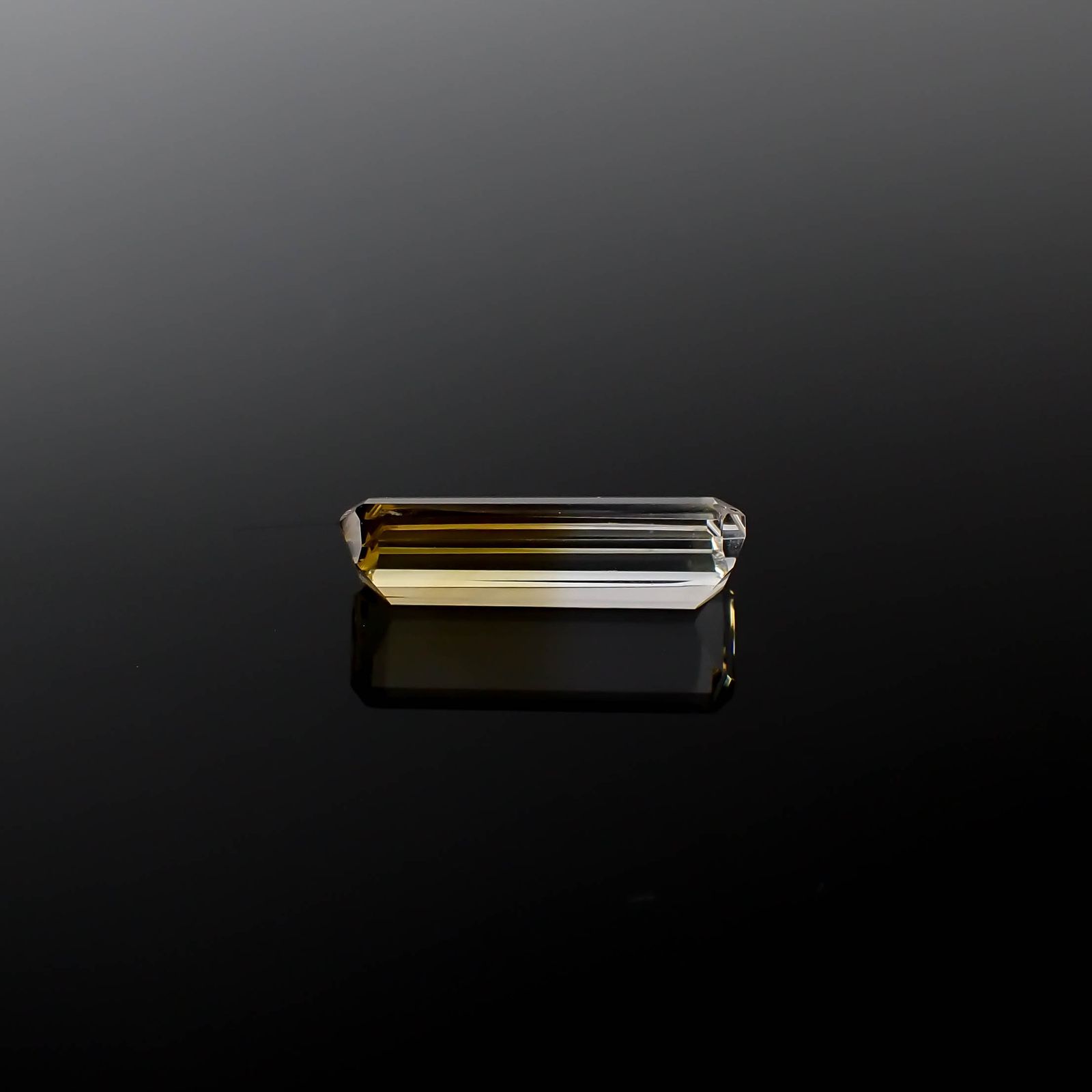 バイカラーシトリン ブラジル・ミナスジェライス州産 7.16ct[240326456]20.5x7.6mm前後