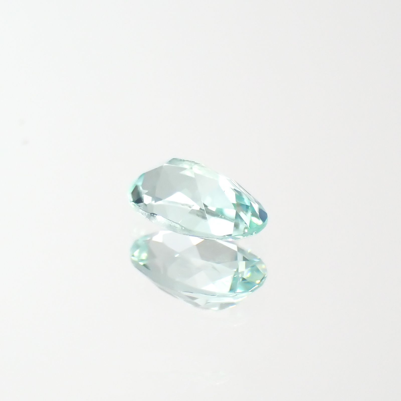 パライバトルマリン モザンビーク産 0.22ct[230220375]4.9x3mm前後