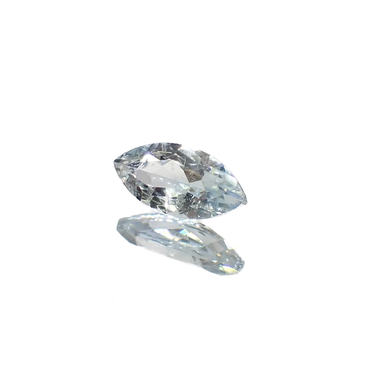 ジェレメジェバイト(宝石名エレメジェバイト)ナミビア産 0.39ct 識別済[220616314]7.3x3.6mm前後