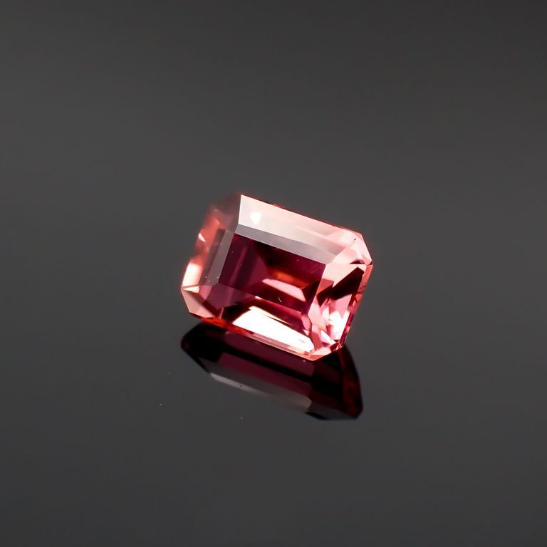 ヴェイリネナイト(宝石名ベイリネナイト)パキスタン産 0.426ct ソ付(彩珠)[221119076]4.8x3.4mm前後