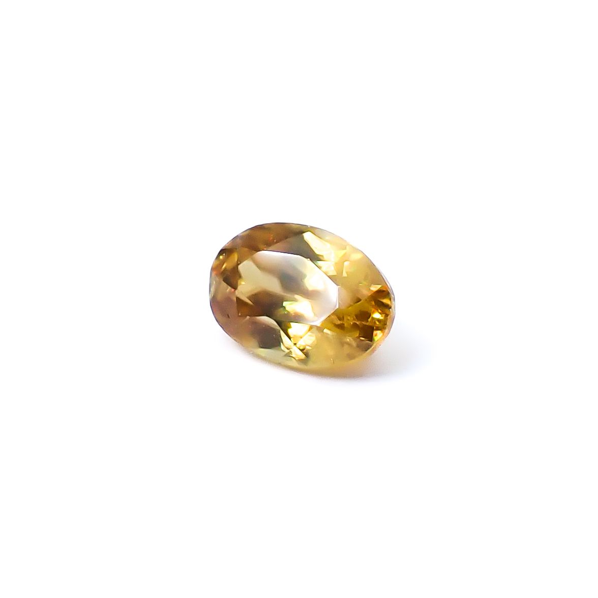 ゴールデンスフェーン(宝石名スフェーン)マダガスカル産 識別済 0.67ct / 6.2x4.1mm前後 [260632356]