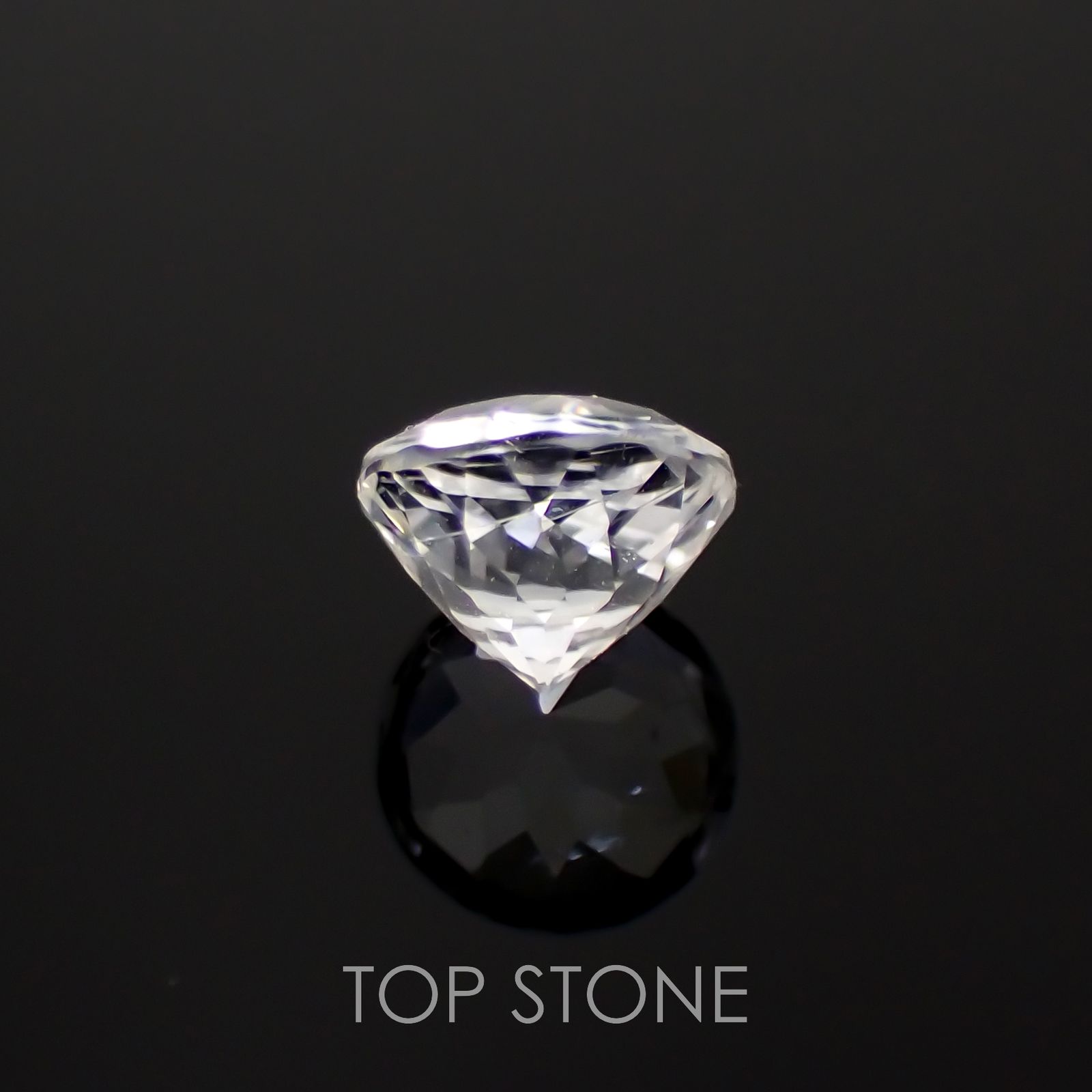 フェナカイト(宝石名フェナカイト)マダガスカル/ブラジル産 0.68ct 識別済[221119130]5.4x5.4mm前後