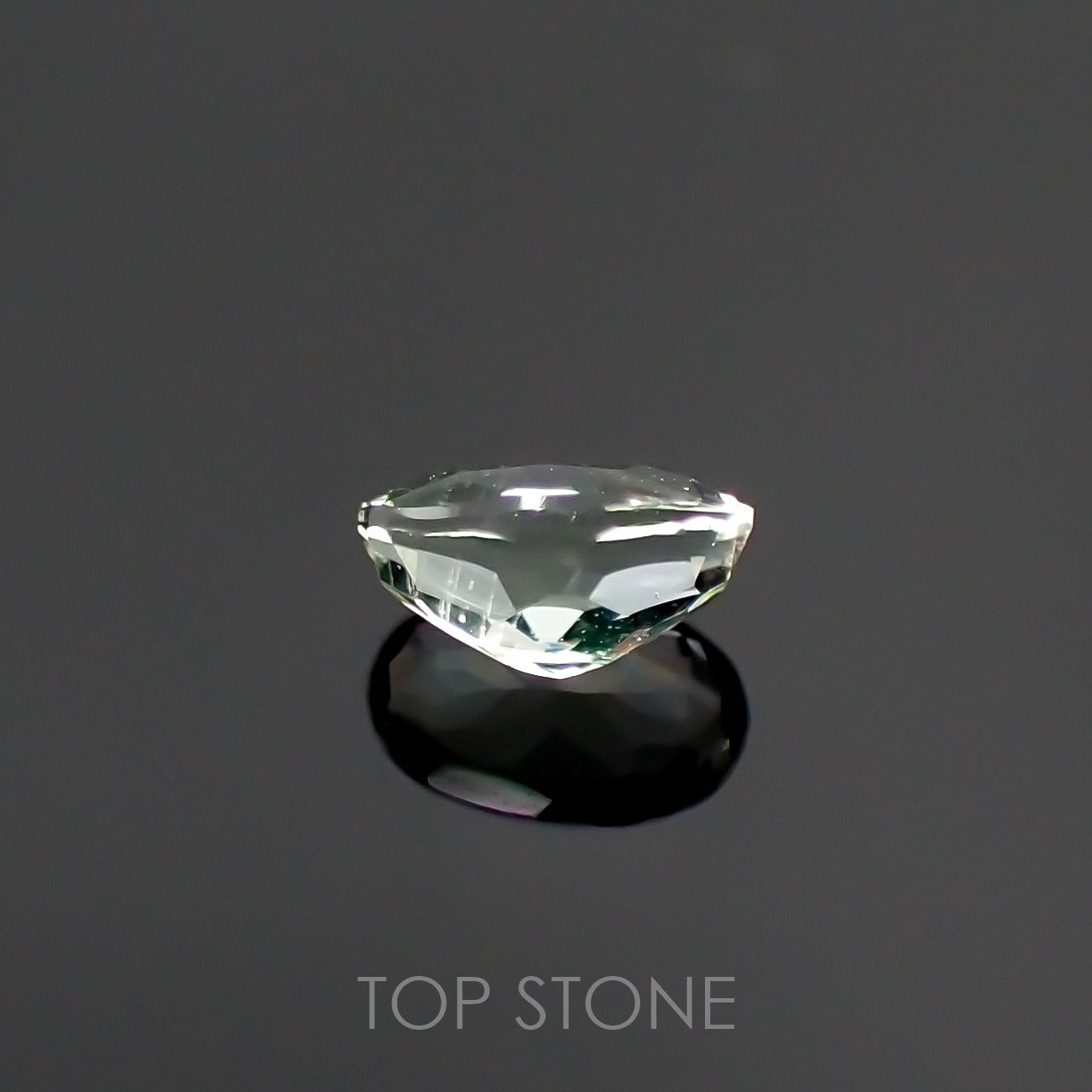 ハイアライトオパール(宝石名オパール) メキシコ産 0.124ct ソ付(彩珠)[210611150]4.1×2.5mm前後