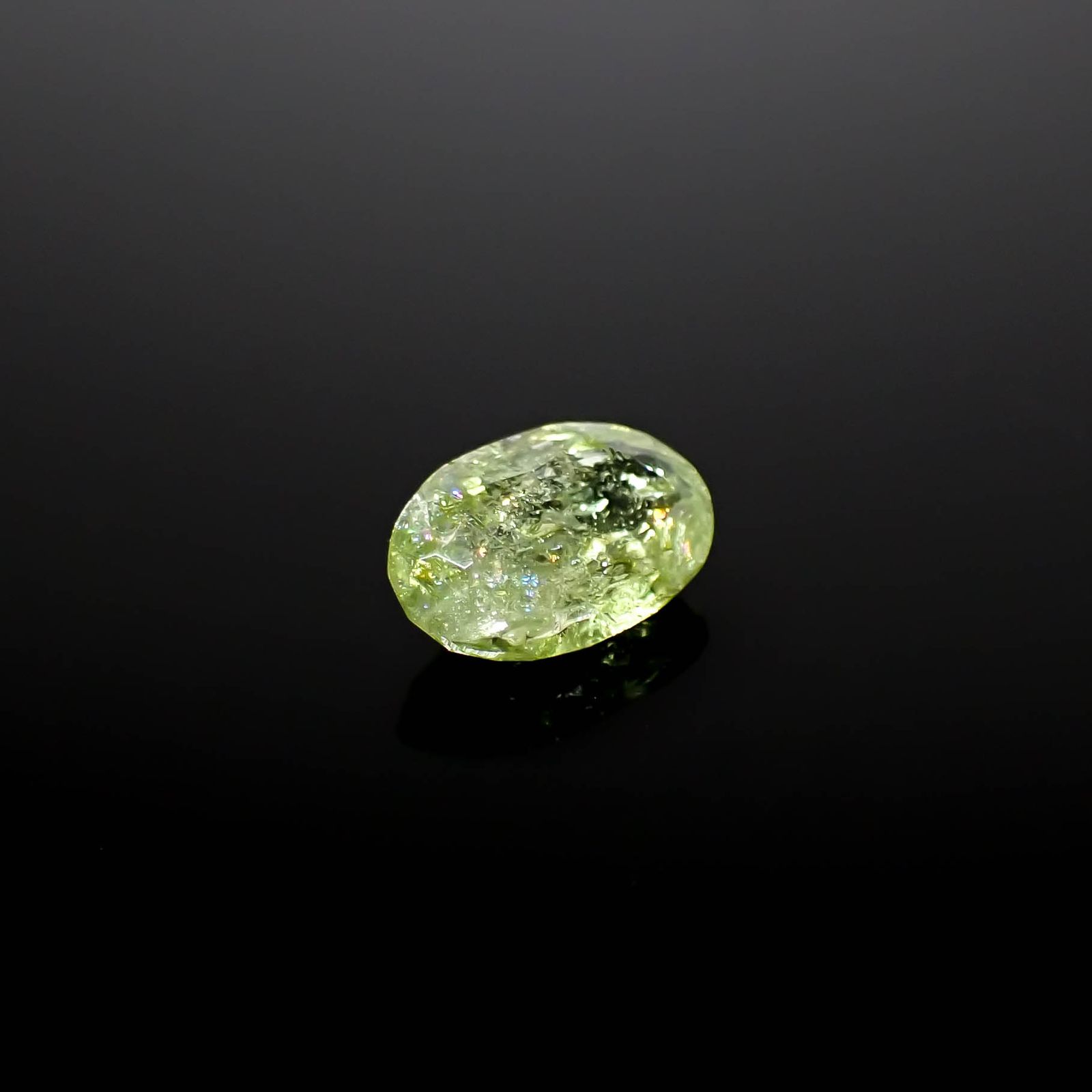 イリデッセンスクロムトルマリン ケニア産 0.83ct[240928936]7.6x5mm前後