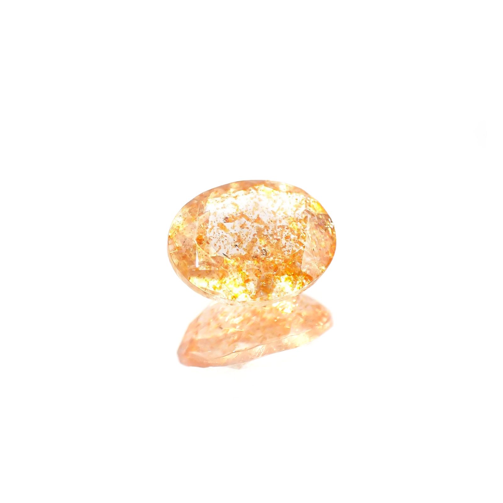 イリュージョンサンストーン インド産 1.73ct / 9.1x7.3mm前後 [221219255]