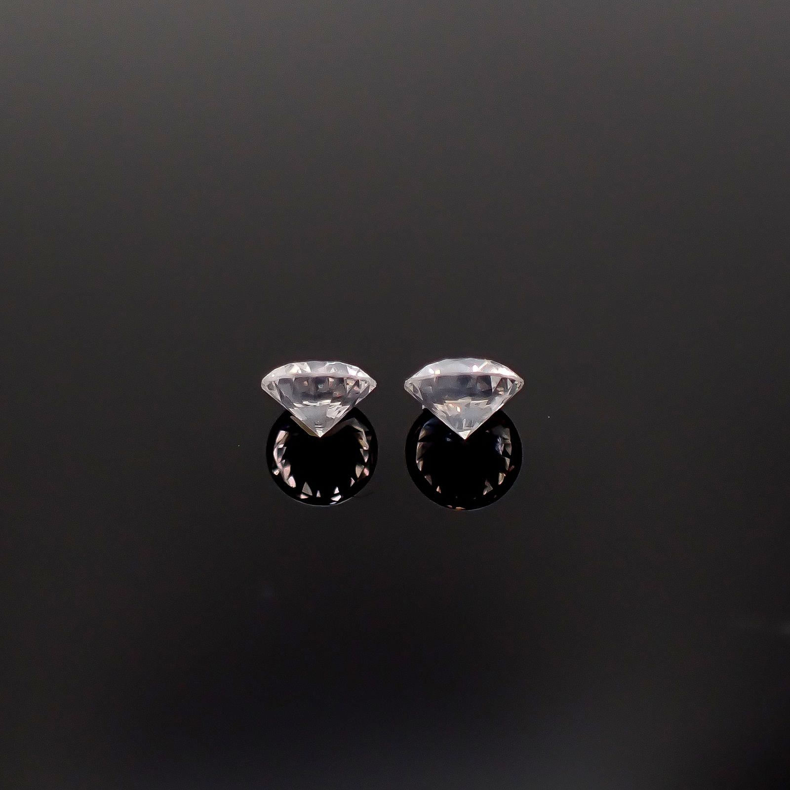 ◇ペアセット◇シルキーダイヤモンド 0.18ct(2pcs合計) / 2.8-2.9x2.8-2.9mm前後 [260431961]