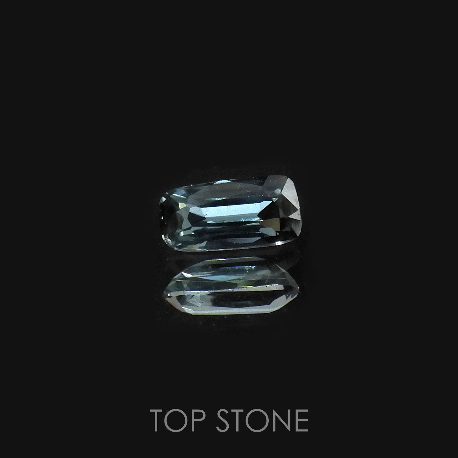 サファリン(宝石名サファリン) スリランカ産 0.22ct 識別済[210712153]5.1×2.5mm前後