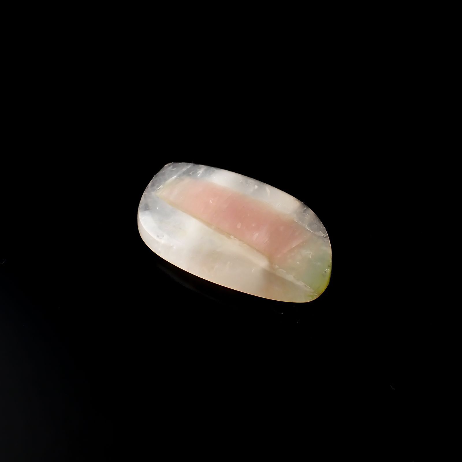 ◇フリーフォーム◇ミラクルトルマリンインクォーツ(宝石名トルマリネーテッド・クォーツ)ブラジル産 識別済 21.55ct / 28.7x16mm前後 [220917721]