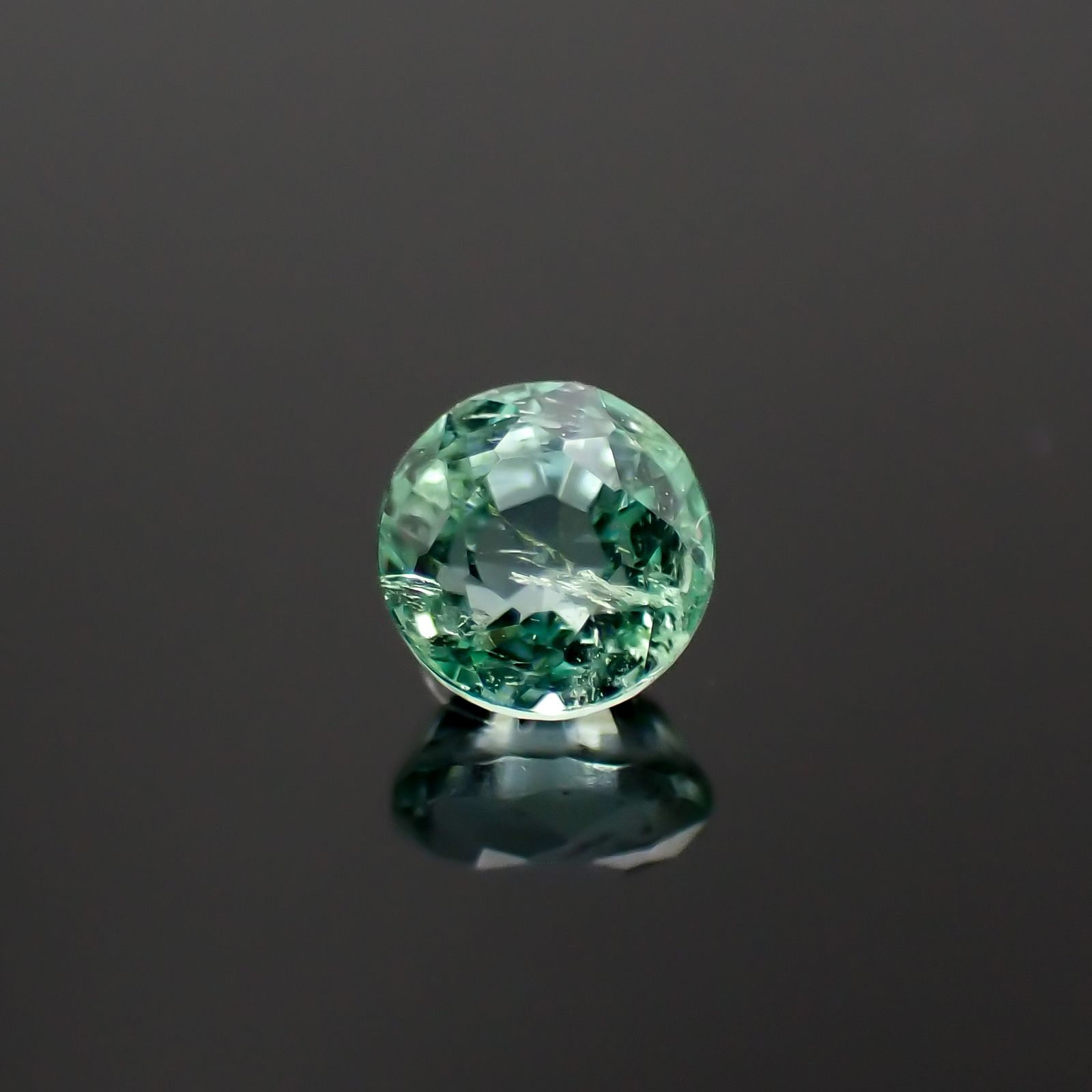 パステルカラーエメラルド コロンビア産 0.22ct[230421732]3.6x3.6mm前後