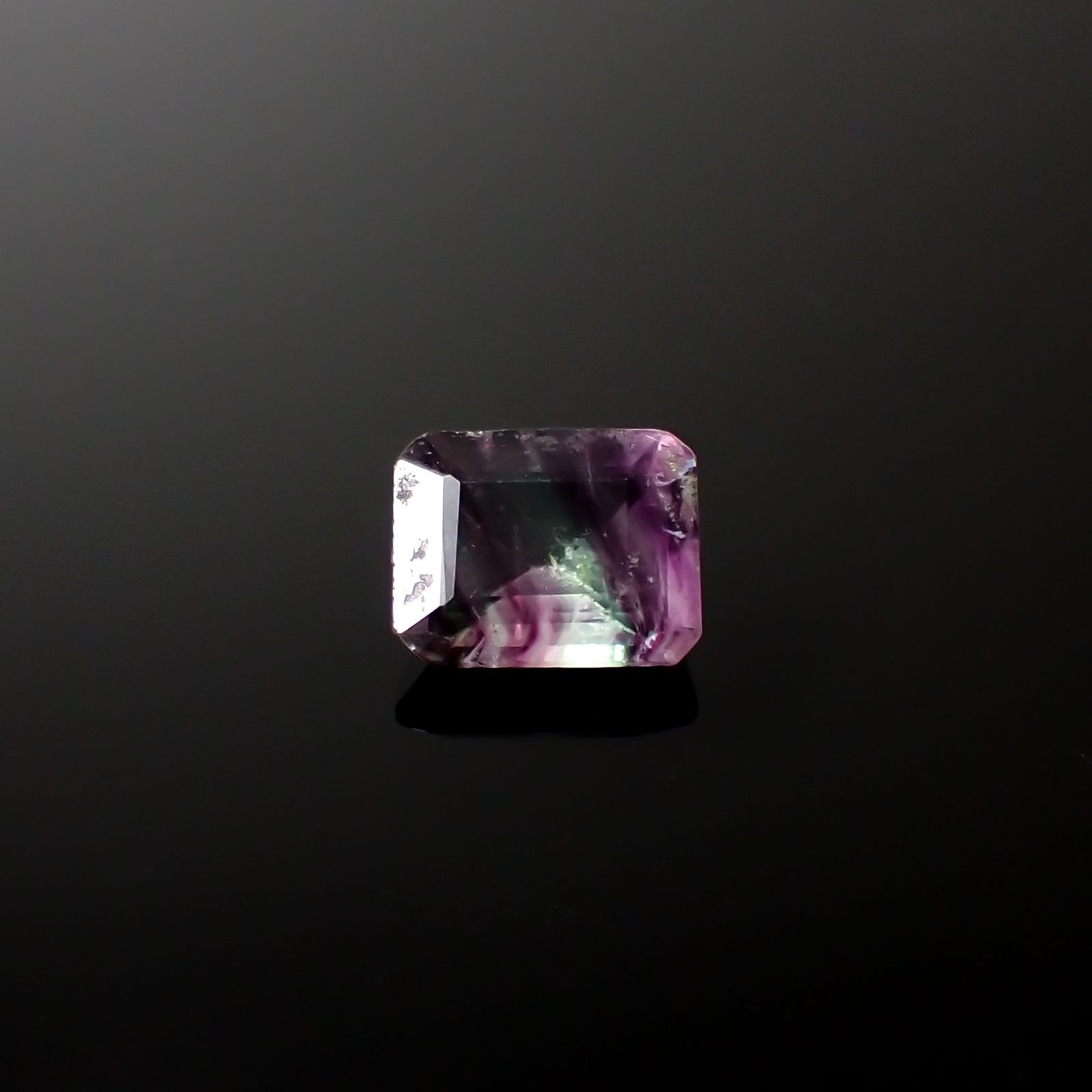 パーティカラーフローライト フルオレッセンス ブラジル産 3.14ct[240326906]10x8mm前後