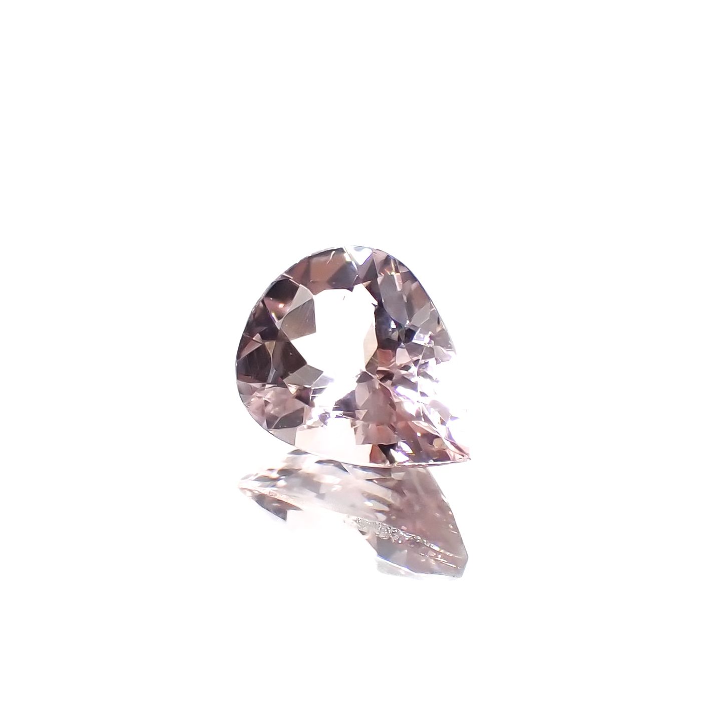 モルガナイト ブラジル産 0.57ct[230421792]7.1x5.2mm前後