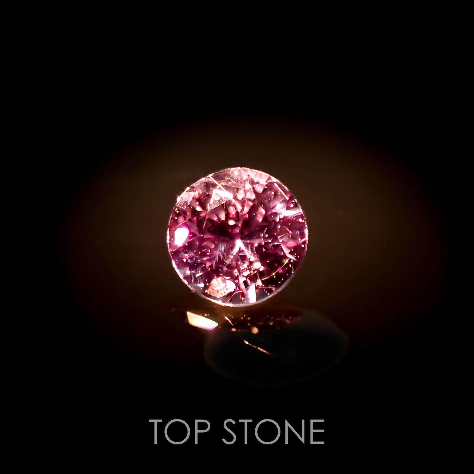 カラーチェンジガーネット アレキタイプ(宝石名ガーネット)マダガスカル・ベキリー産 0.078ct 識別済[221119055]2.6x2.6mm前後