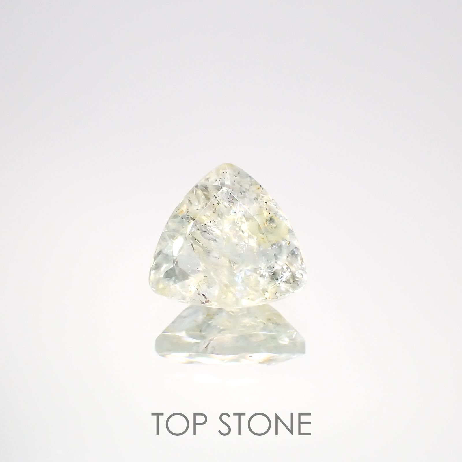 オーロラアクアマリン ブラジル産 2.10ct[220114391]9.1x9.2mm前後