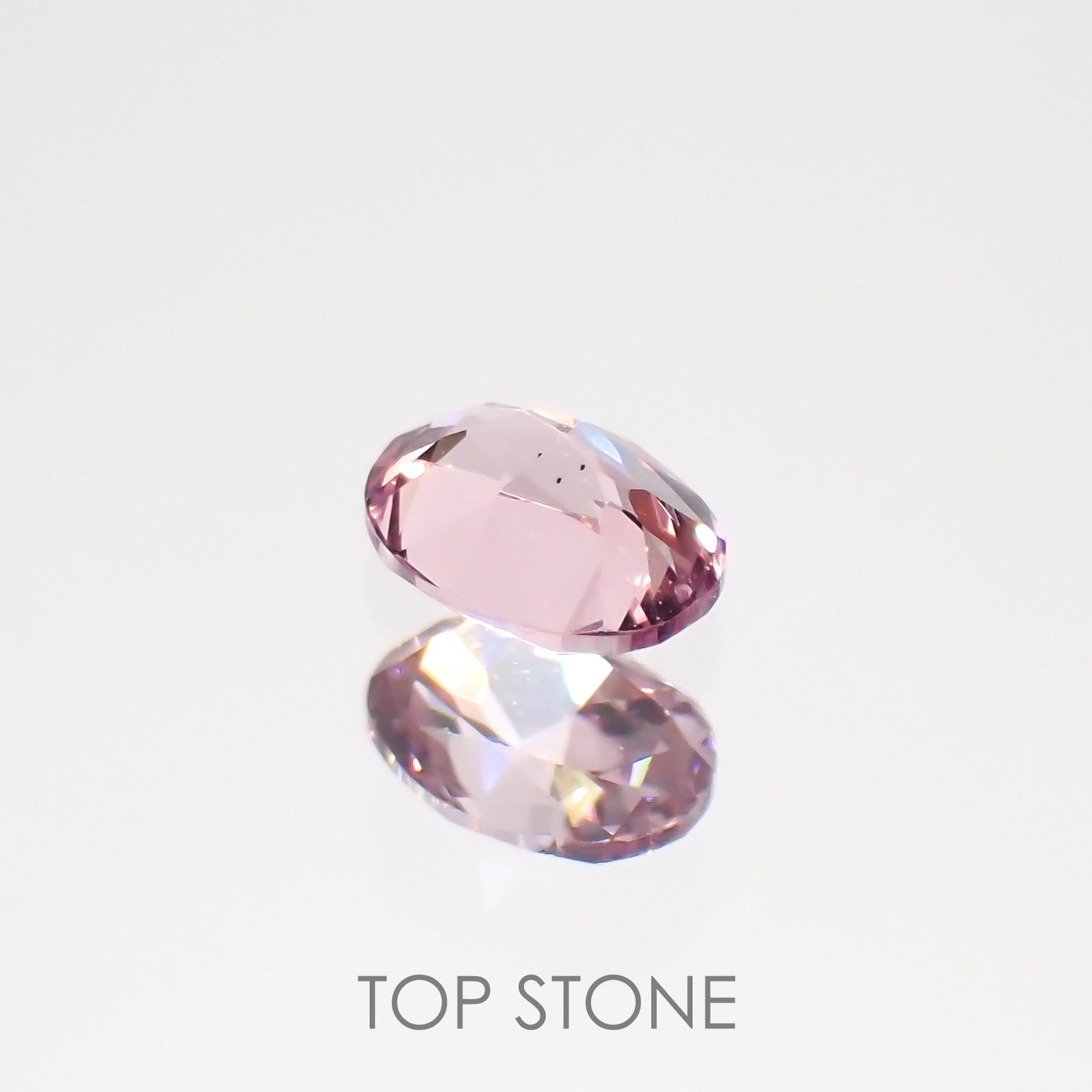 カラーシフトマラヤガーネット(宝石名ガーネット)タンザニア産 0.21ct 識別済[220515839]3.9x2.9mm前後