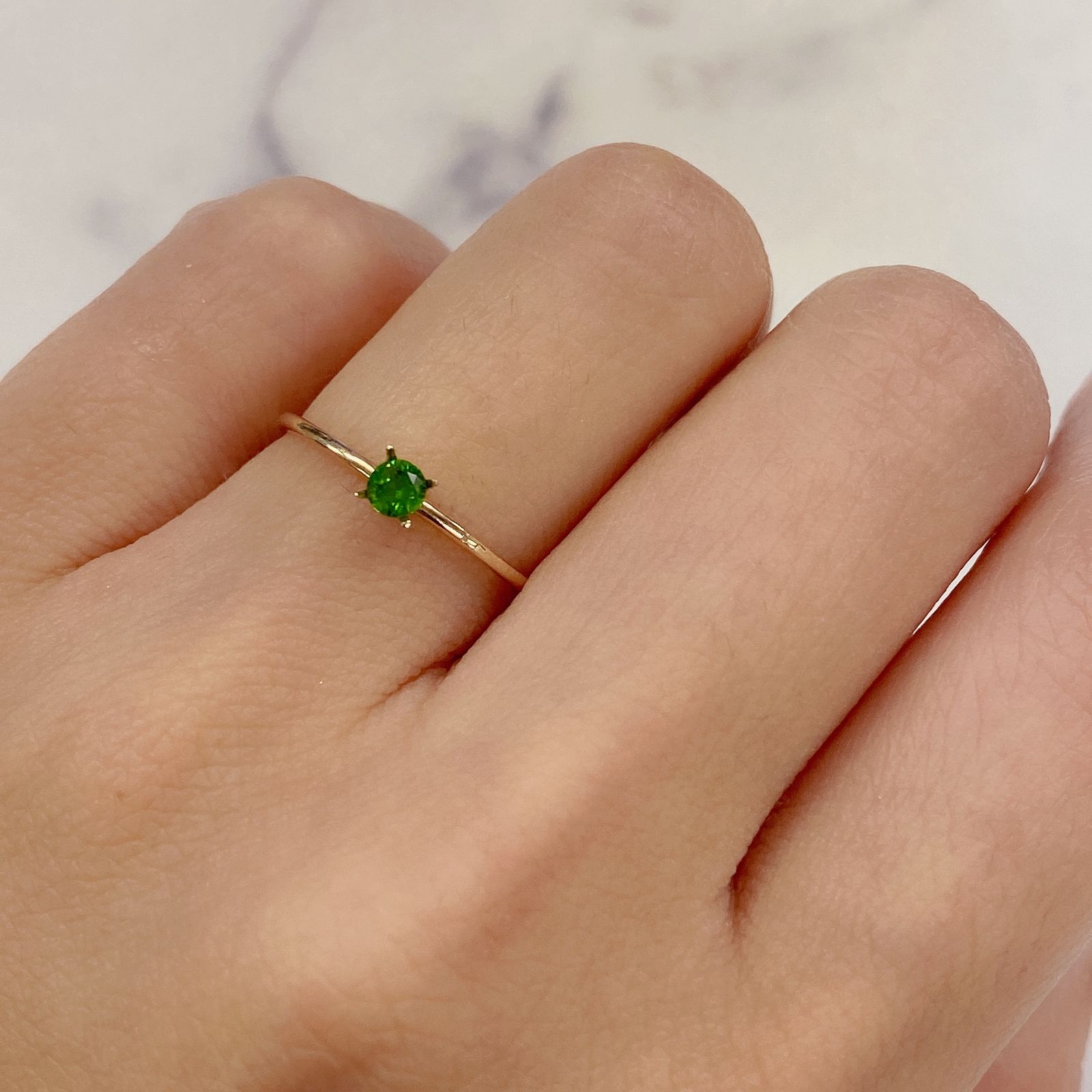 デマントイドガーネット(宝石名デマントイド・ガーネット)ロシア産 0.14ct 識別済[220717105]3.1x3.1mm前後