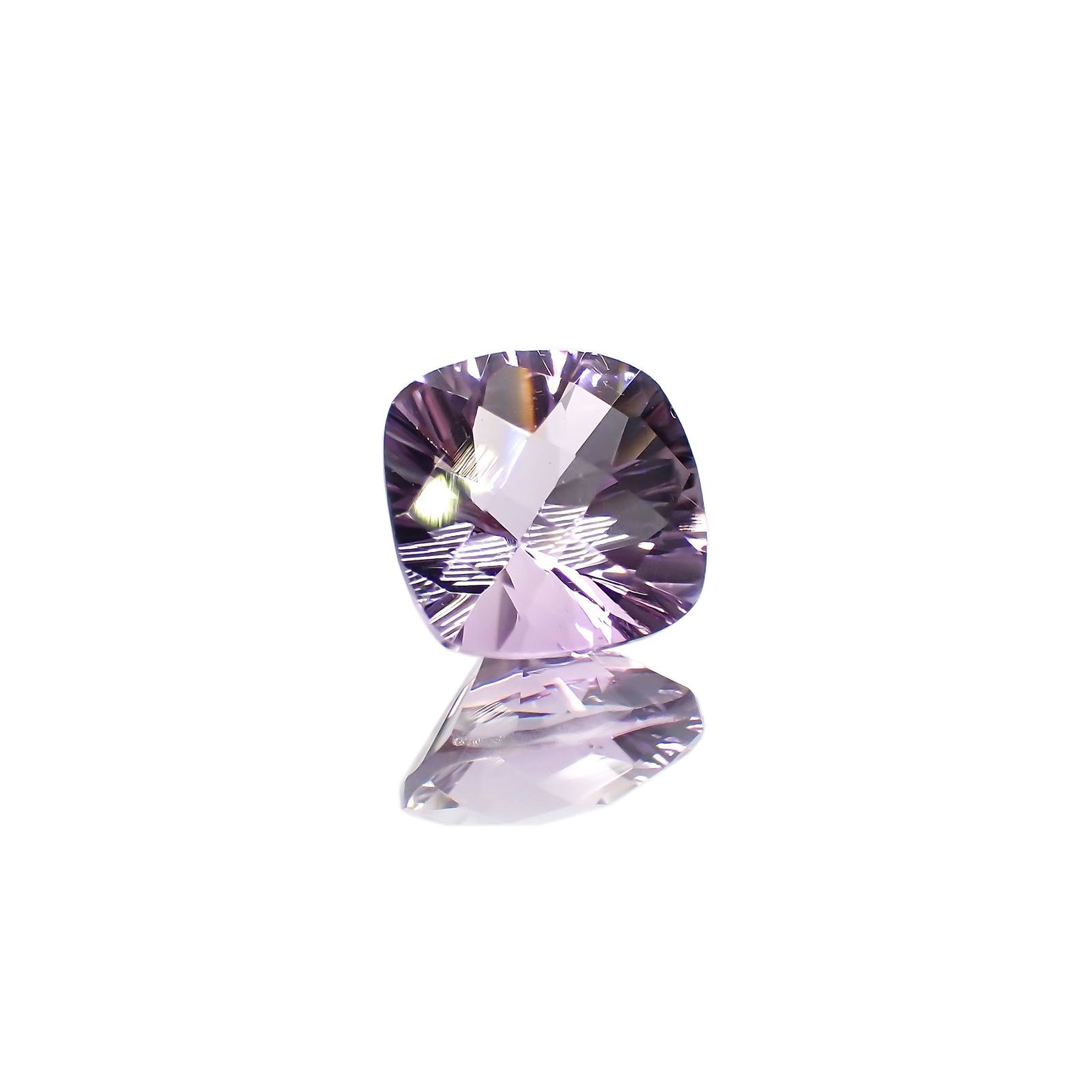 ◇チェッカーコンケーブカット◇アメジスト(宝石名アメシスト) ブラジル産 1.33ct 識別済[211013037]7.1×7.1mm前後
