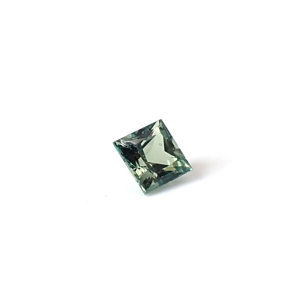 ◇プリンセスカット◇アレキサンドライト ブラジル産 EmeraldMains社製 0.35ct / 3.7x3.7mm前後 [260131570]
