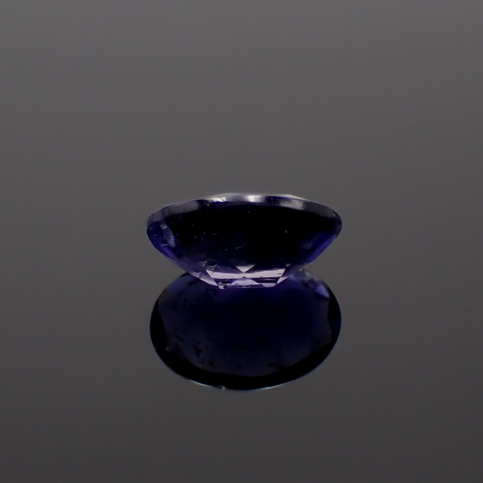 アイオライトサンストーン インド/ブラジル産 0.63ct[230923337]7x5.1mm前後