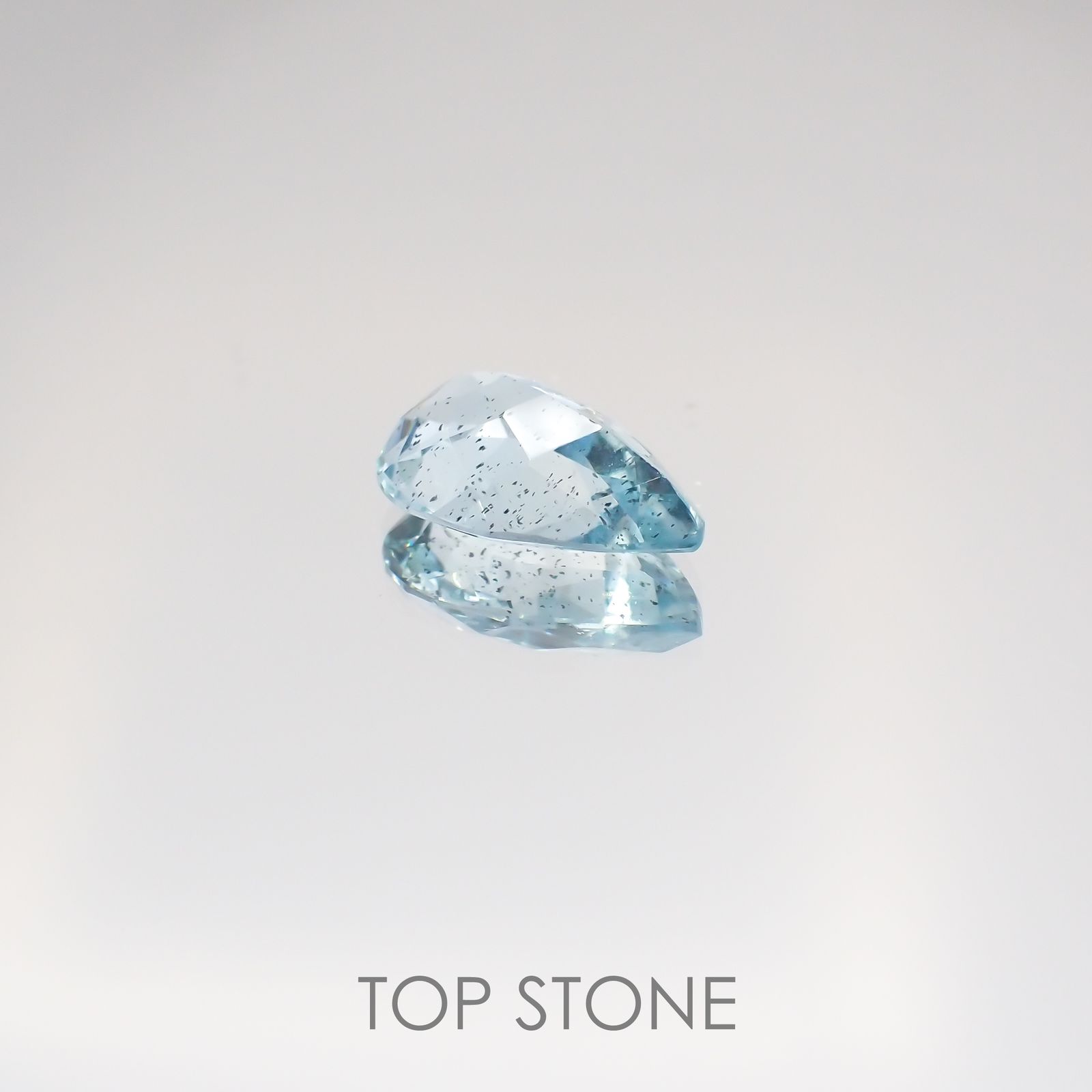 アベンチュリンアクアマリン ブラジル産 ルース 2.42ct[210510792]12.1×8mm前後
