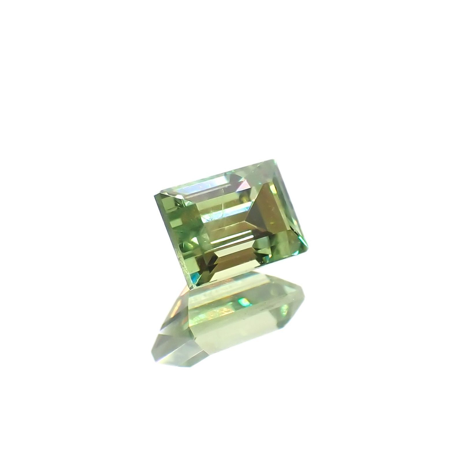 デマントイドガーネット ロシア産 0.23ct / 3.7x2.7mm前後 [260923656]