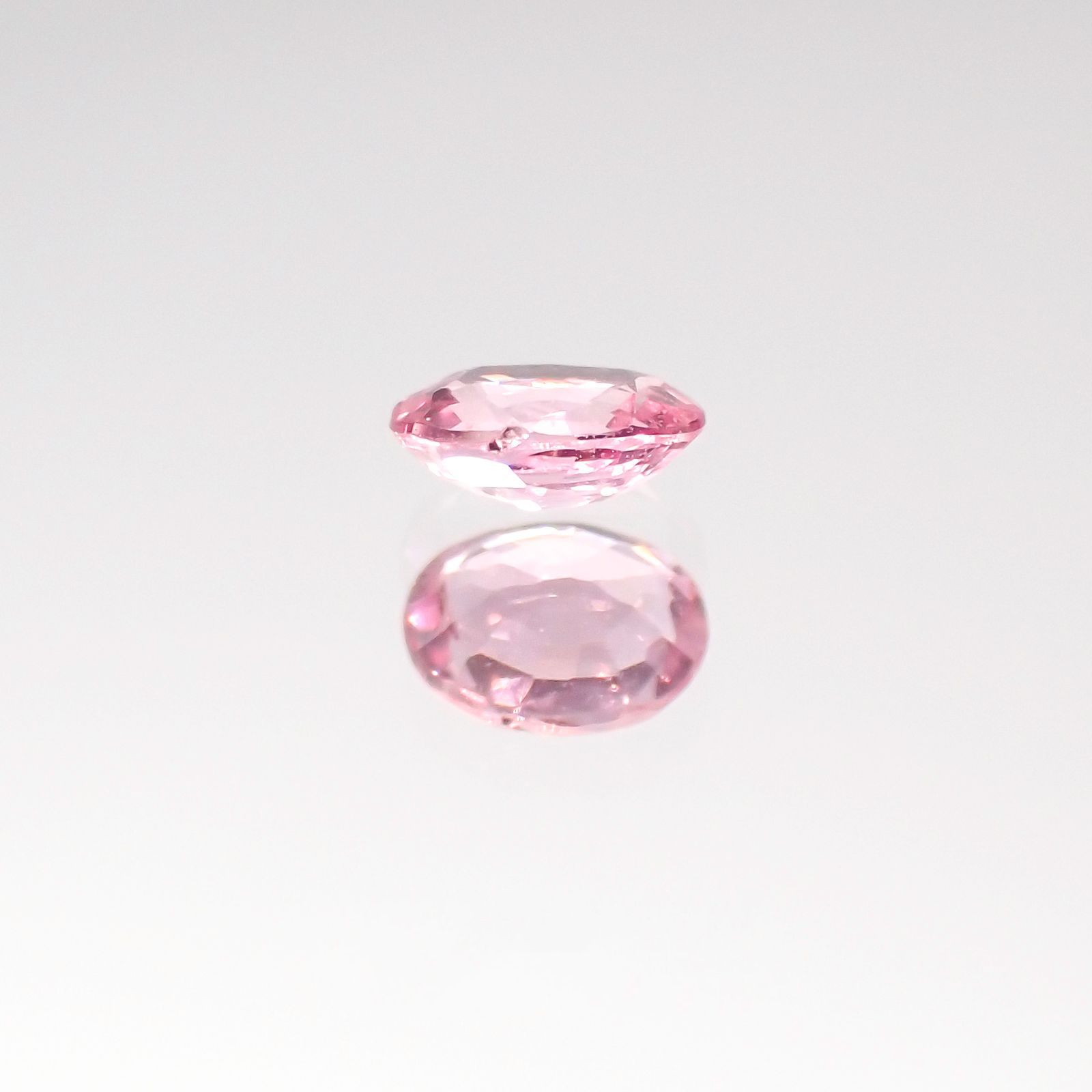 パパラチャサファイア スリランカ産 ルース 0.189ct ソーティング付き[20106139]3.9×3mm前後