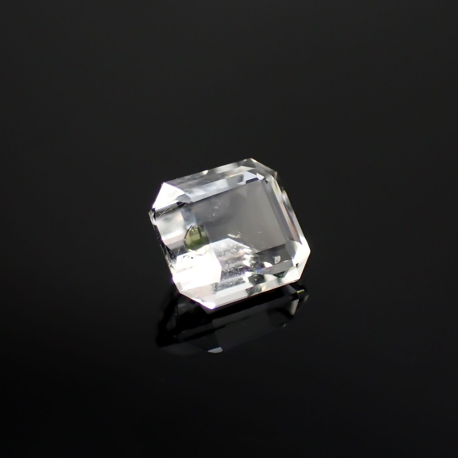 ◇カスタムカット◇オイルインクォーツ パキスタン産 0.63ct[240218536]5.3x4.9mm前後