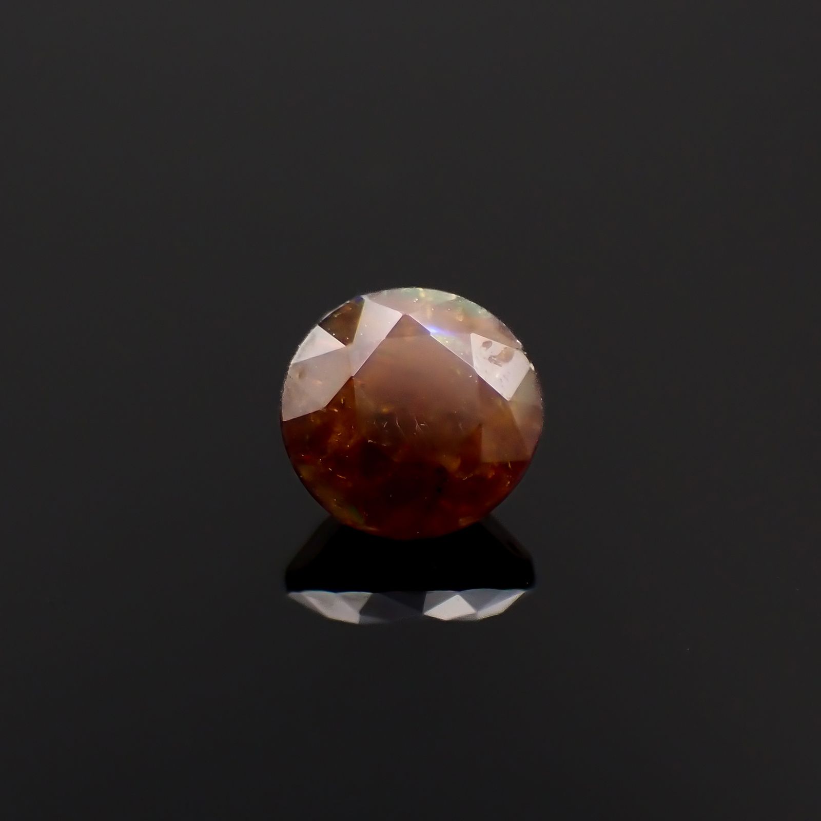 レインボーガーネット 日本・奈良県産 0.79ct[240223307]5.3x5.3mm前後