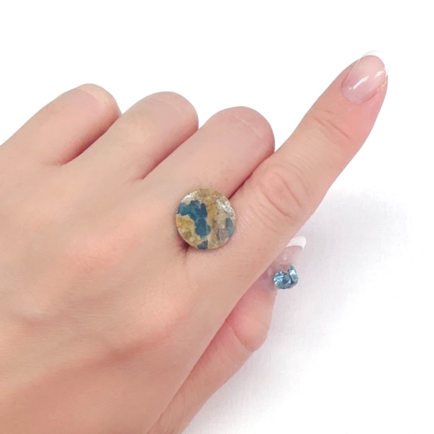 アパタイトインジャスパー ブラジル産 4.11ct[240326845]13.9x13.8mm前後