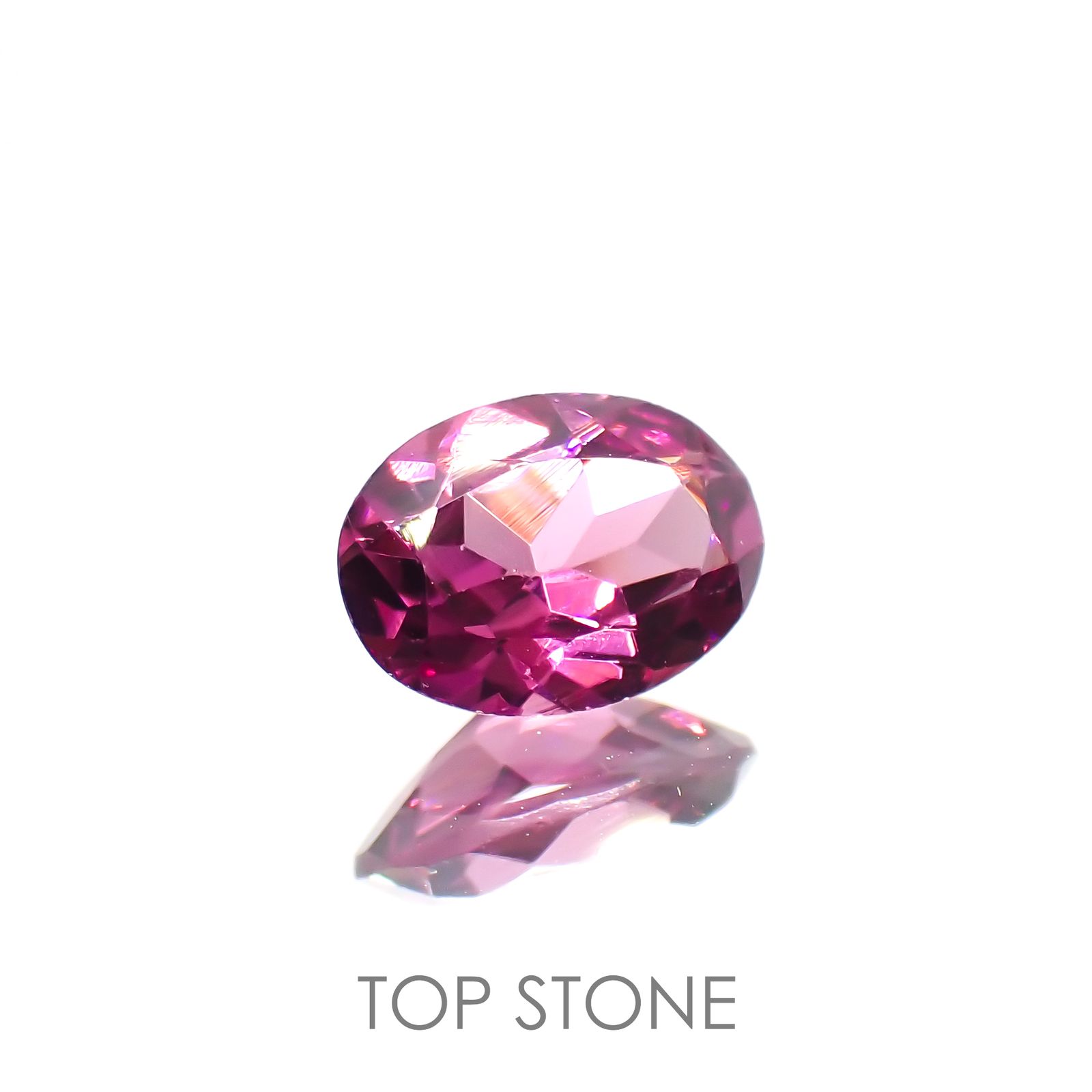 ロードライトガーネット(宝石名ロードライト・ガーネット)ブラジル産 0.89ct 識別済[211113678]7x5mm前後