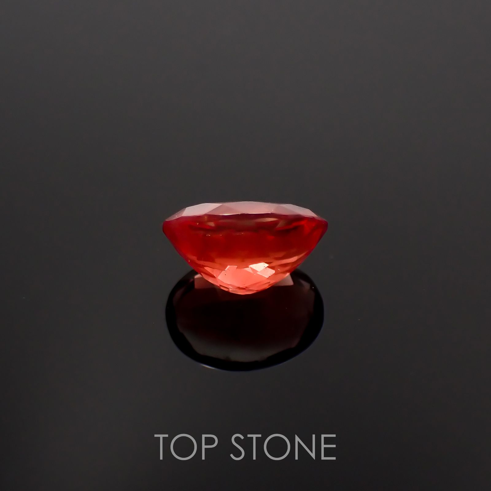 オレゴンサンストーン アメリカ・オレゴン州産 1.75ct[230119981]9.2x6.9mm前後