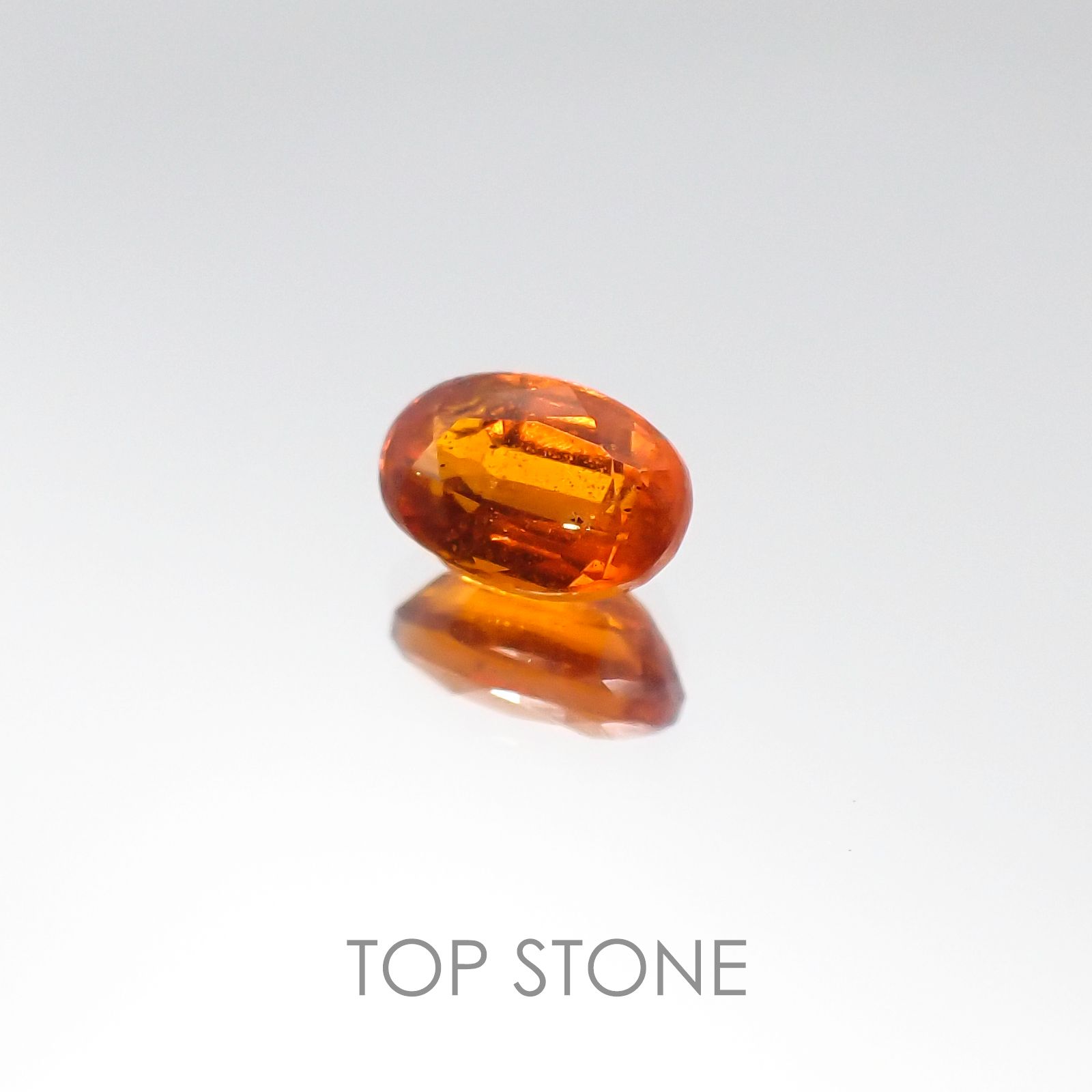 オレンジカイヤナイト タンザニア産 ルース 0.69ct[20096002]6.2×4.1mm前後