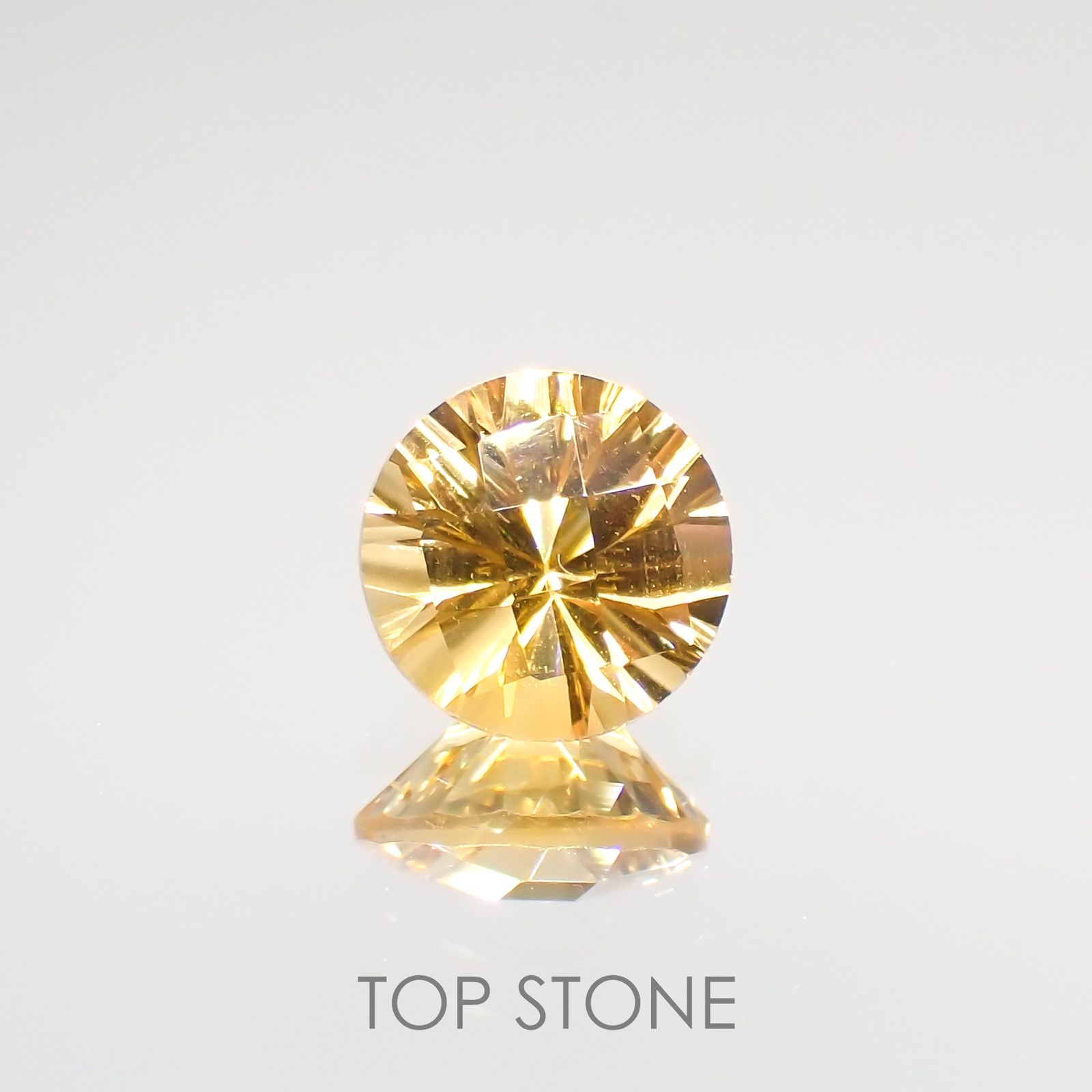 ◇チェッカーコンケーブカット◇シトリン(宝石名シトリン) ブラジル産 1.17ct 識別済[210913026]7×7mm前後