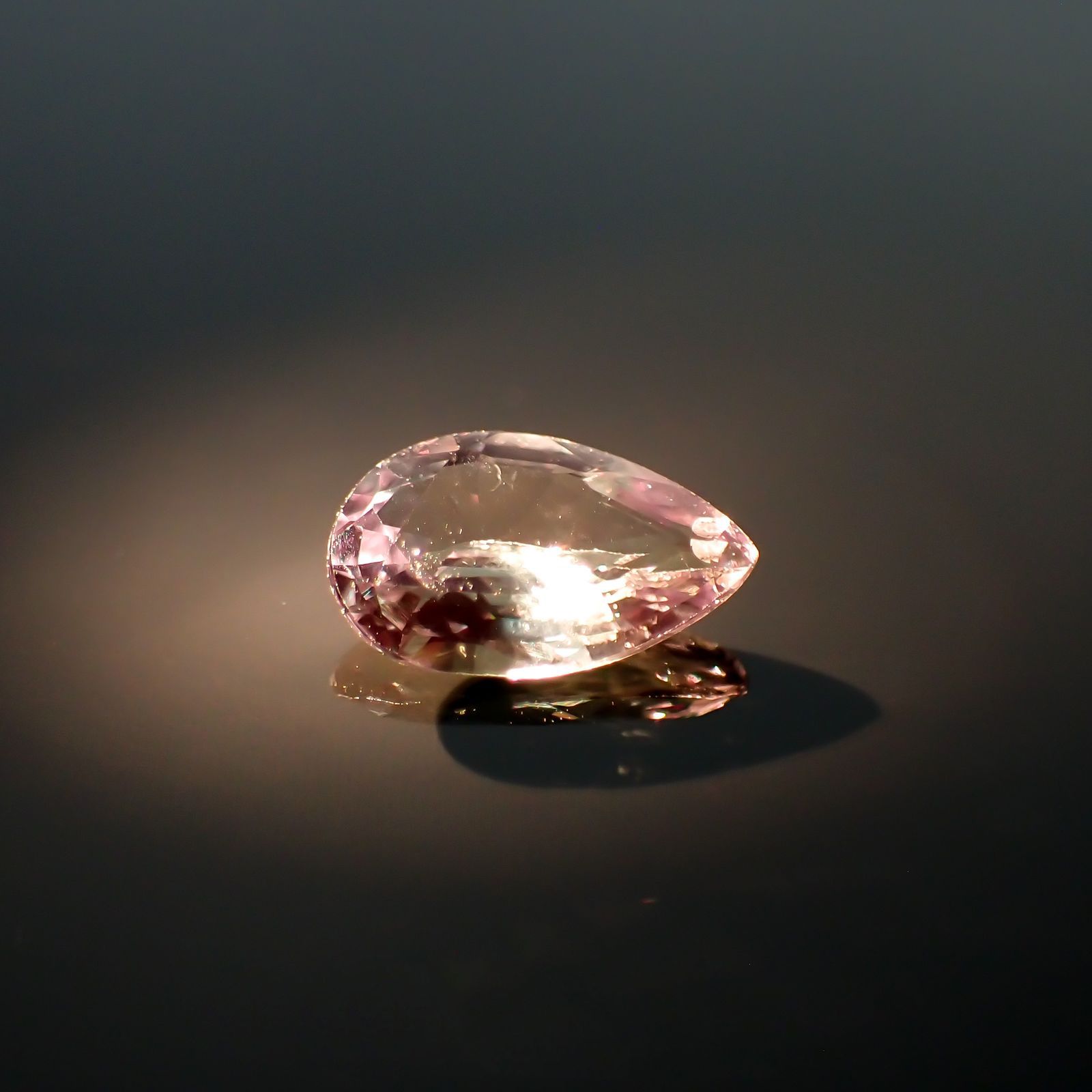 アレキサンドライト(宝石名アレキサンドライト)マダガスカル産 0.46ct 識別済[220114617]6.5x4.2mm前後