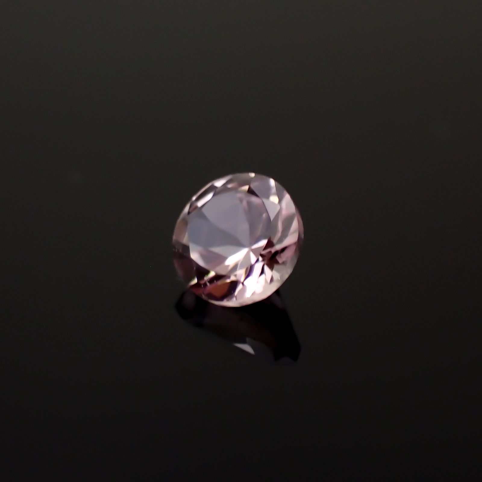 ドラゴンガーネット タンザニア産 0.27ct[230421444]3.6x3.6mm前後