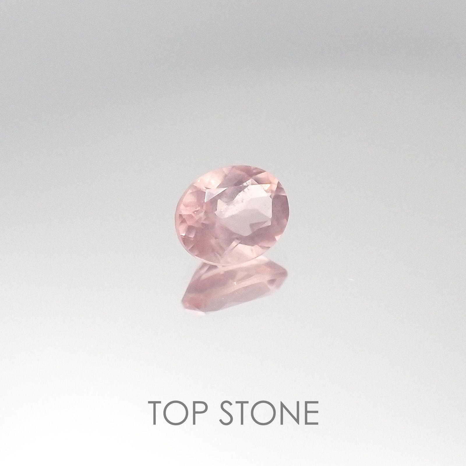 ディープローズクォーツ モザンビーク産 ルース 0.45ct[20095388]5.8×4.6mm前後