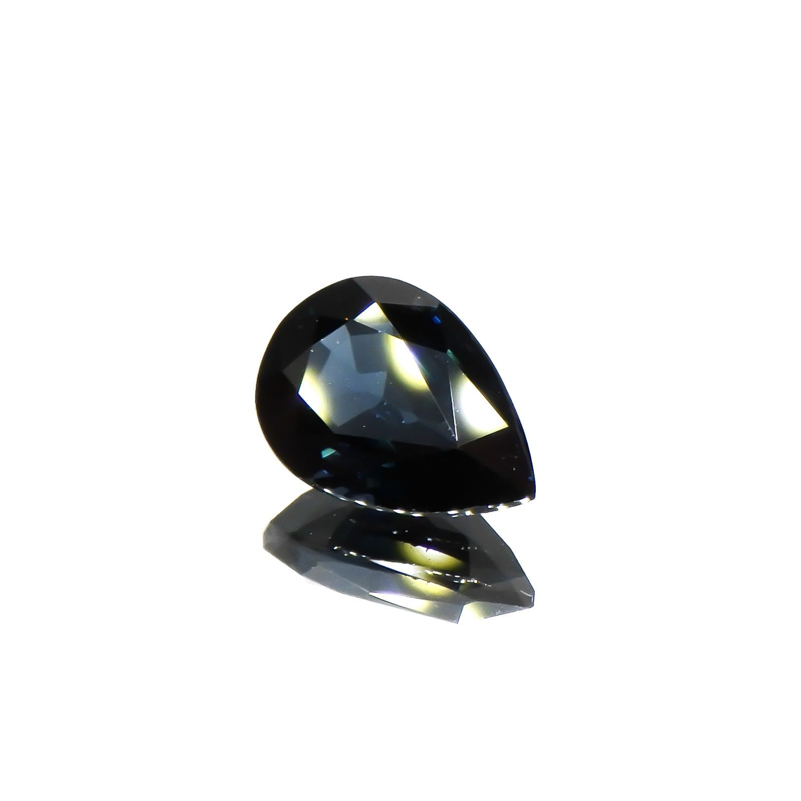 コバルトブルースピネル(宝石名ブルー・スピネル)スリランカ産 1.136ct ソ付(日独)[220817492]8.1x5.59mm前後